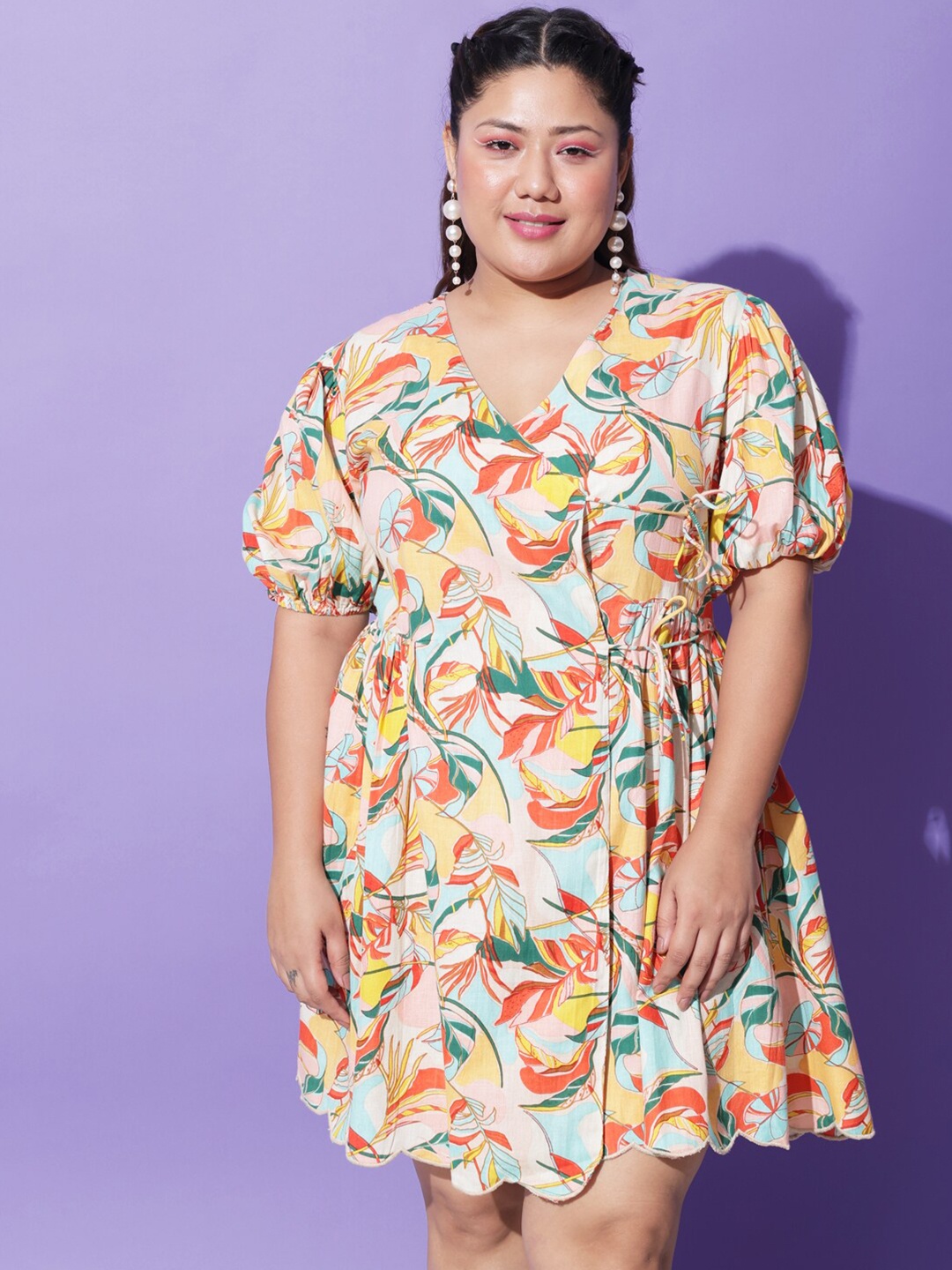 

BEYOUND SIZE - THE DRY STATE Peach-Coloured & Orange Floral Plus Size Wrap Dress