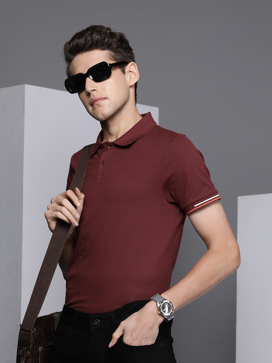 

Kenneth Cole Men Maroon Solid Polo Collar Cubic T-shirt