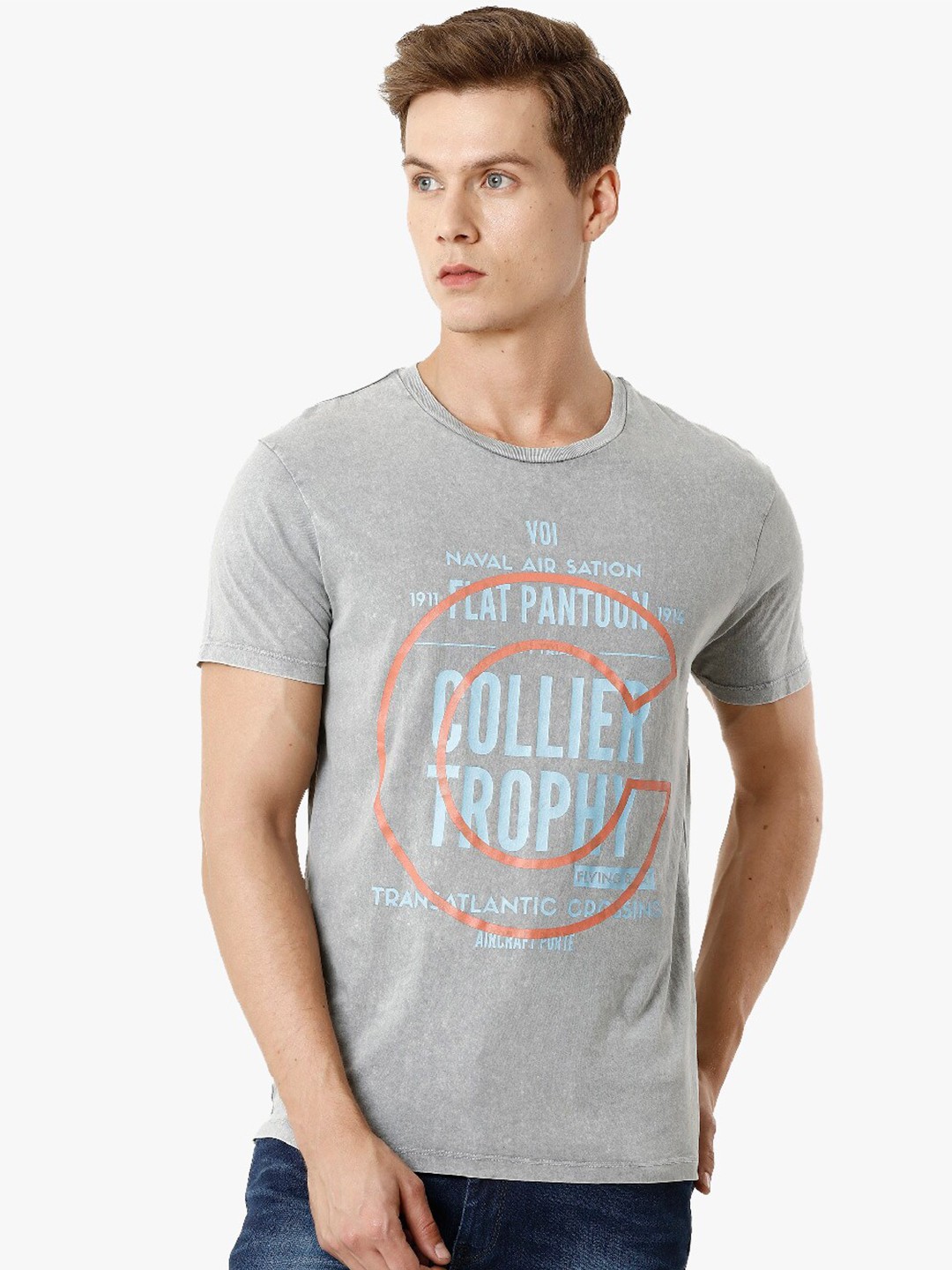 

Voi Jeans Men Grey Typography Printed T-shirt