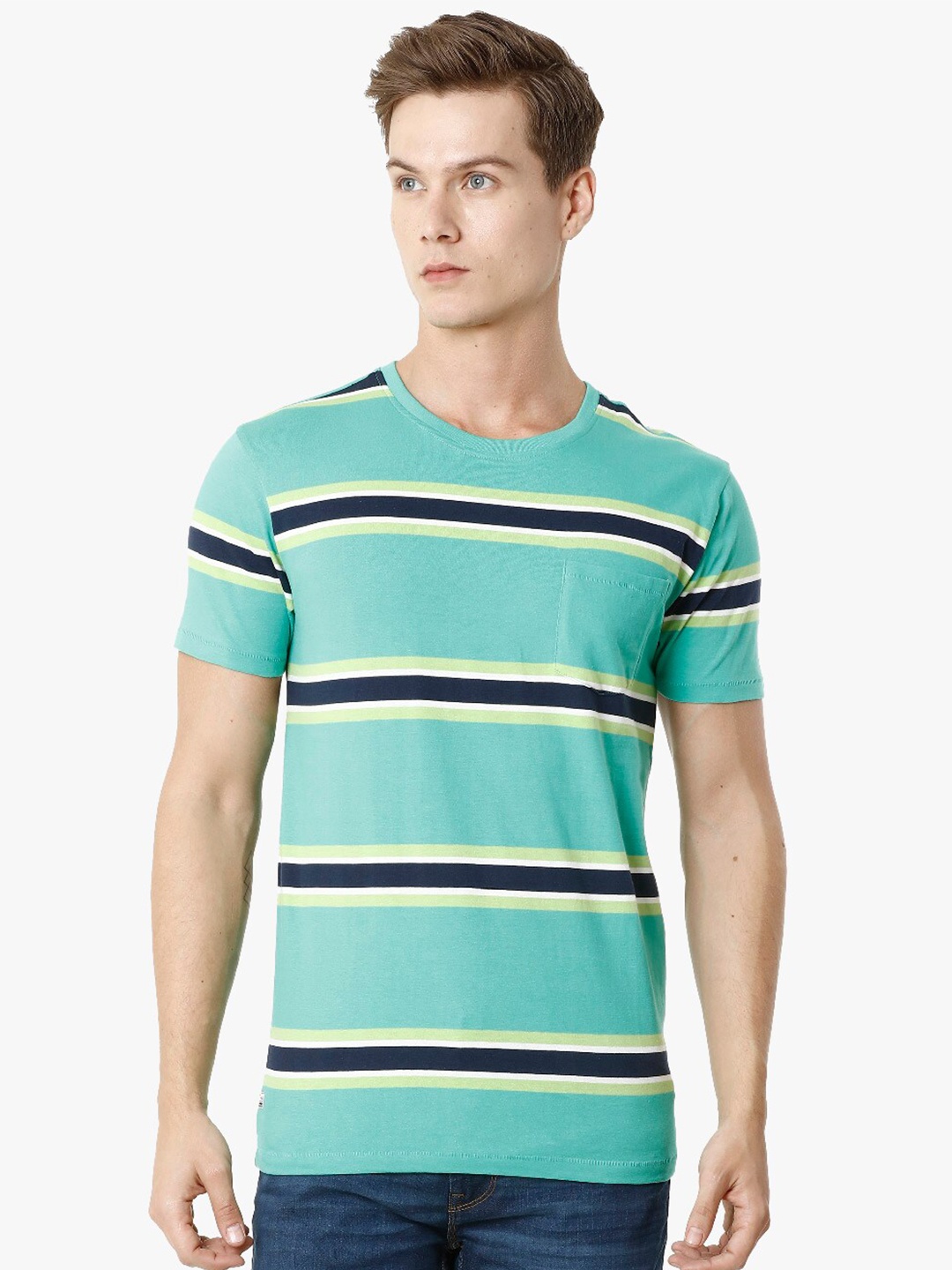

Voi Jeans Men Green Striped Round Neck T-shirt