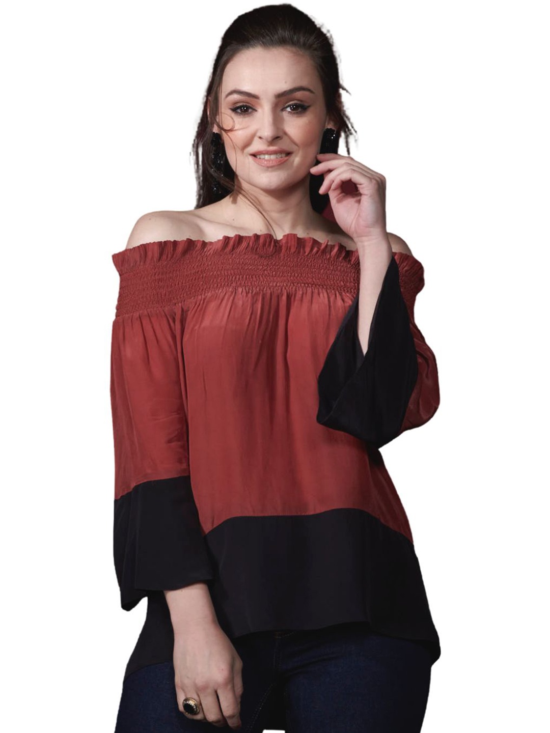 

Style Island Women Brown & Black Off-Shoulder Bardot Top