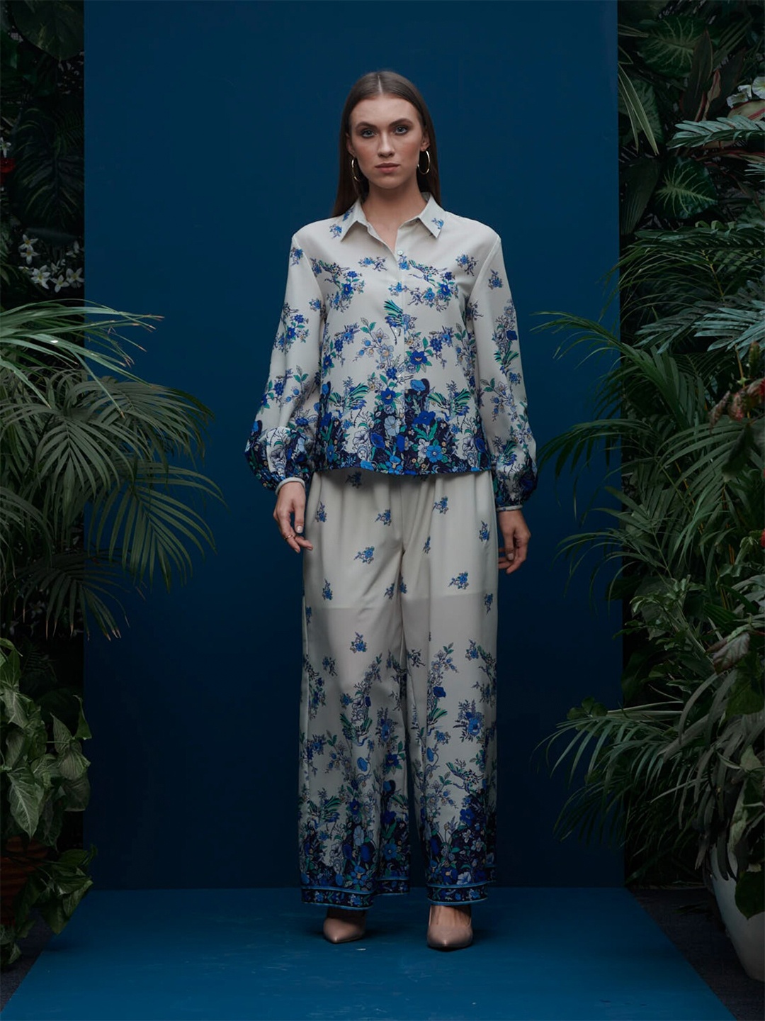 

Style Island Women Off White & Blue Floral Print Shirt Style Top
