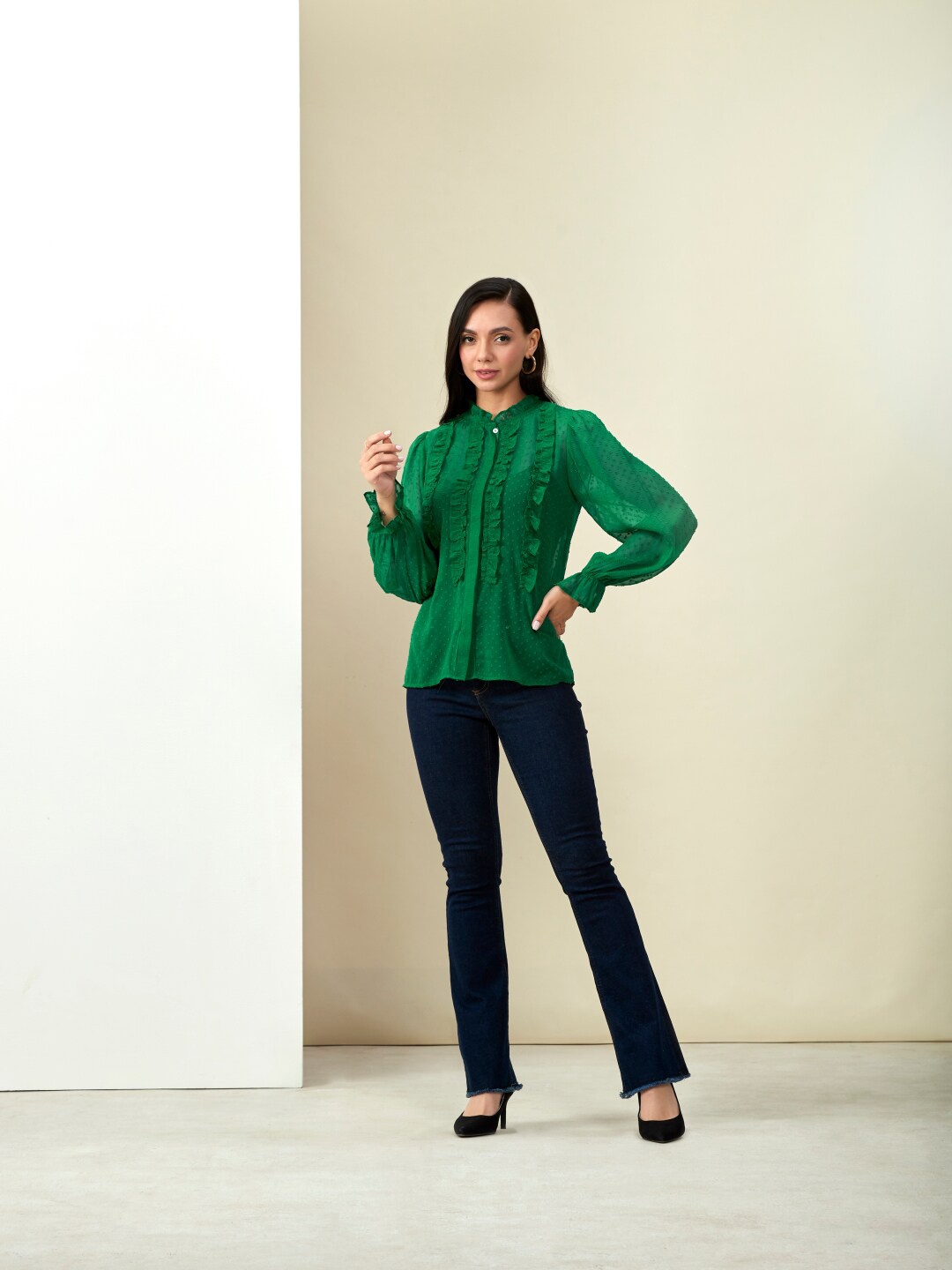 

Style Island Women Green Ruffles Top