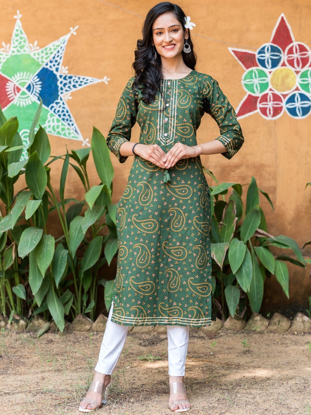 

Swasti Women Green & Yellow Paisley Printed Straight Kurta