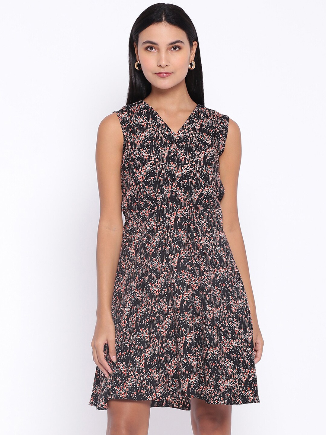 

abof Black Floral Printed V-Neck Sleeveless A-Line Dress