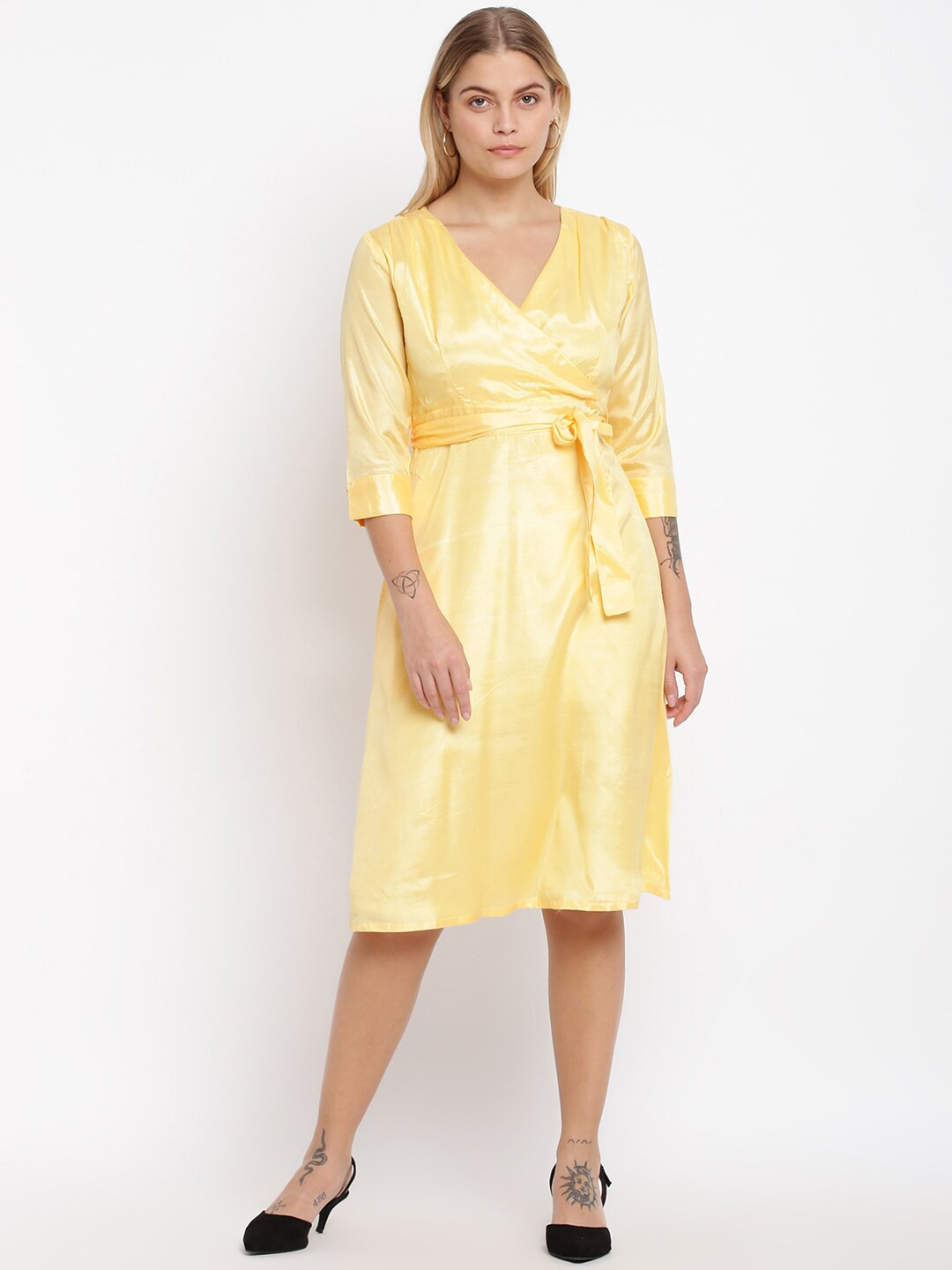

abof Women Yellow Solid V-Neck A-Line Dress