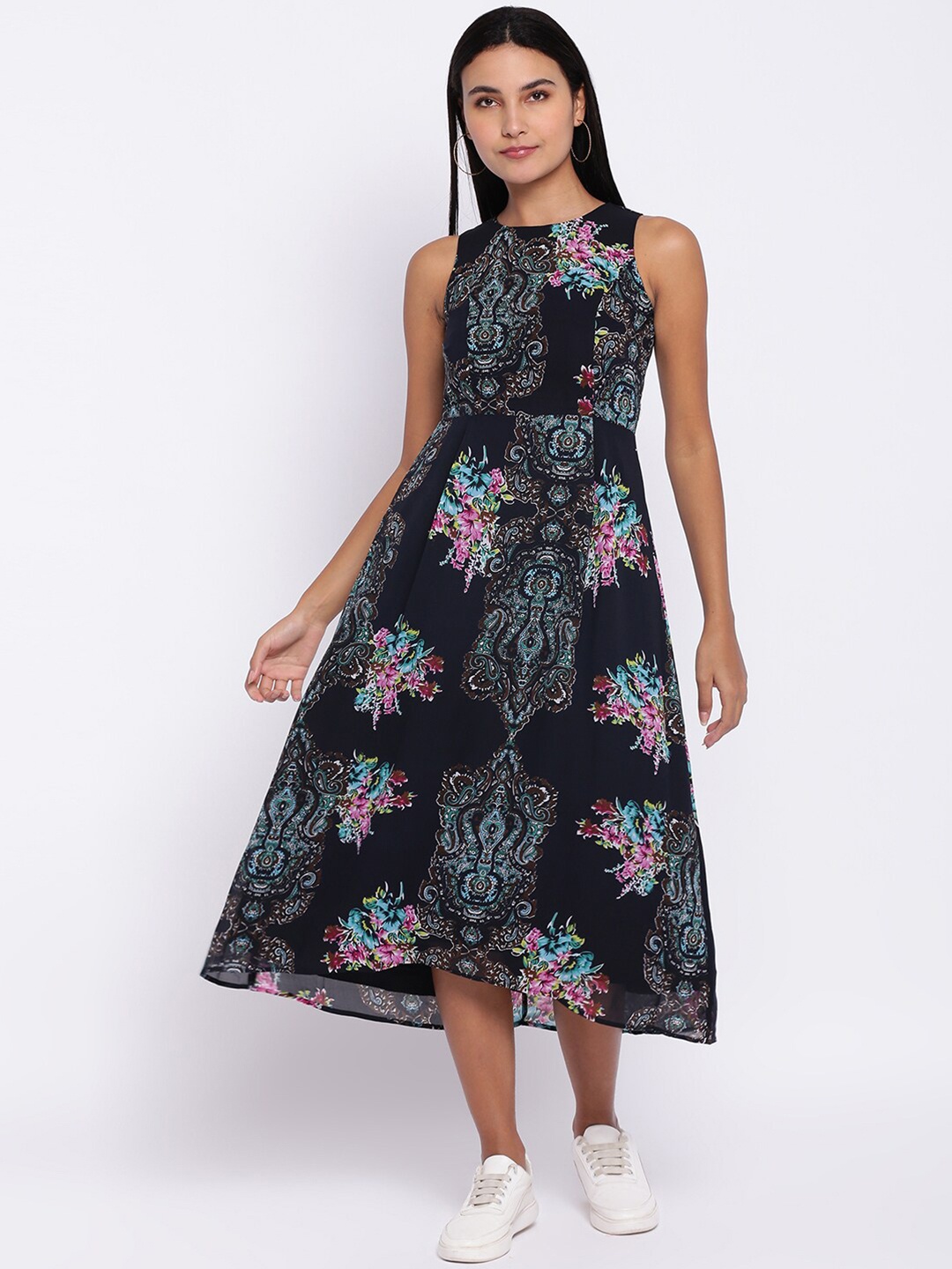 

abof Women Black & Blue Floral Printed Sleeveless Midi Dress