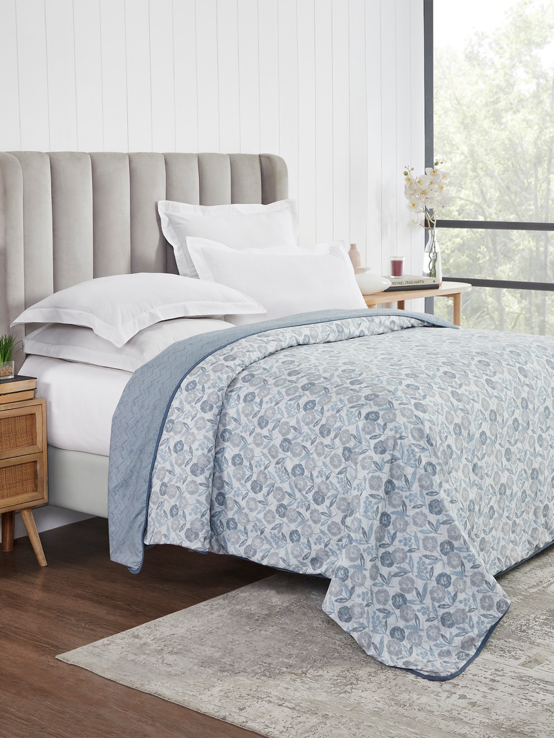 

Trident Blue & White Floral AC Room Double Bed Dohar