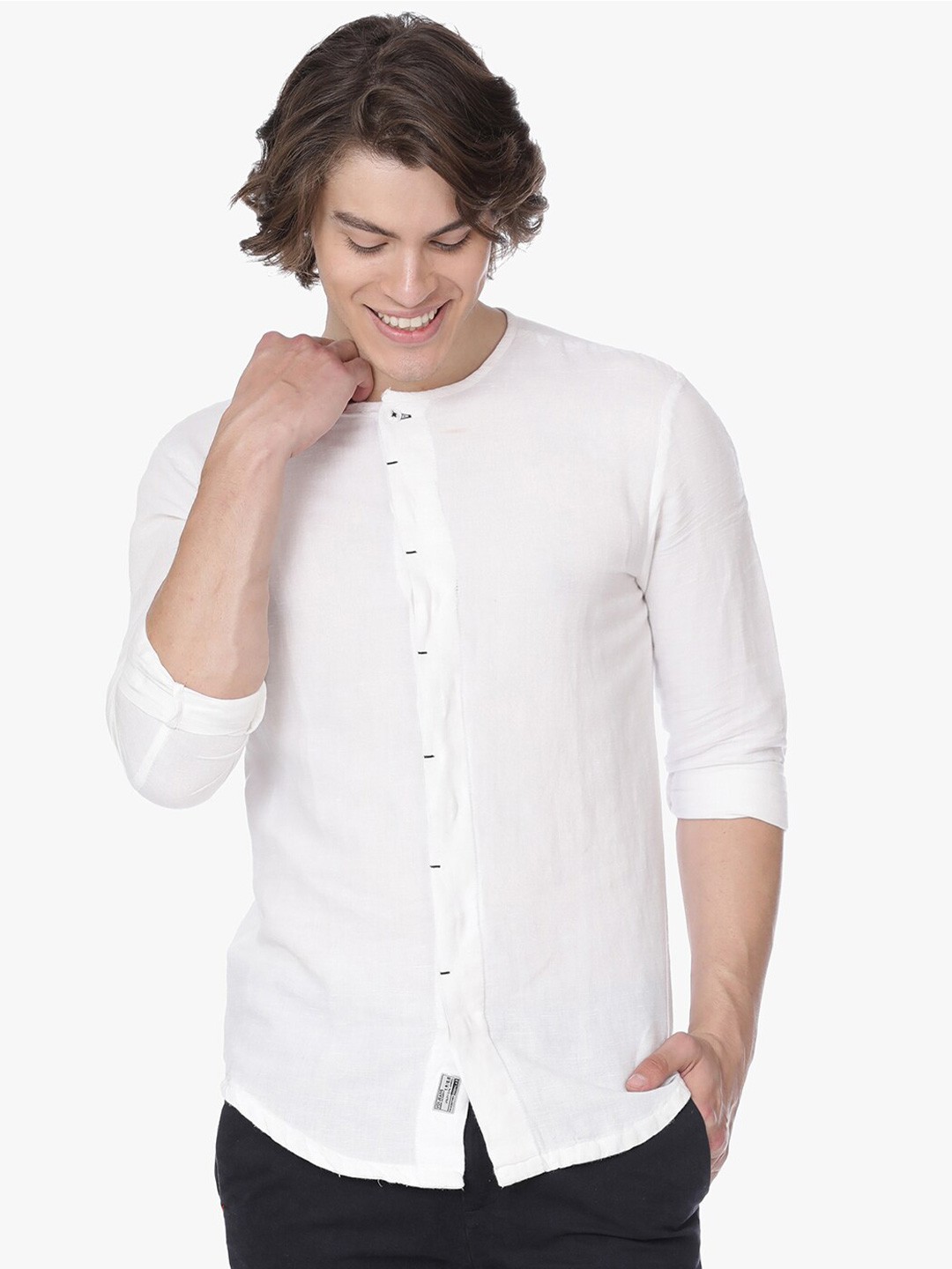 

Voi Jeans Men White Slim Fit Cotton Casual Shirt