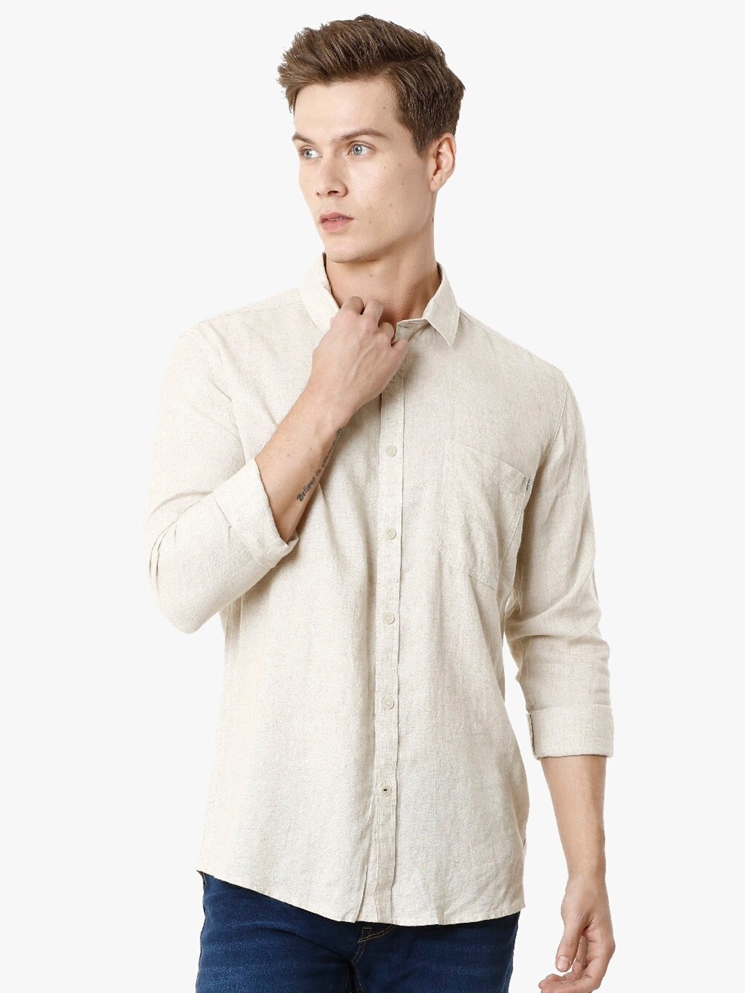 

Voi Jeans Men Beige Slim Fit Solid Cotton Casual Shirt