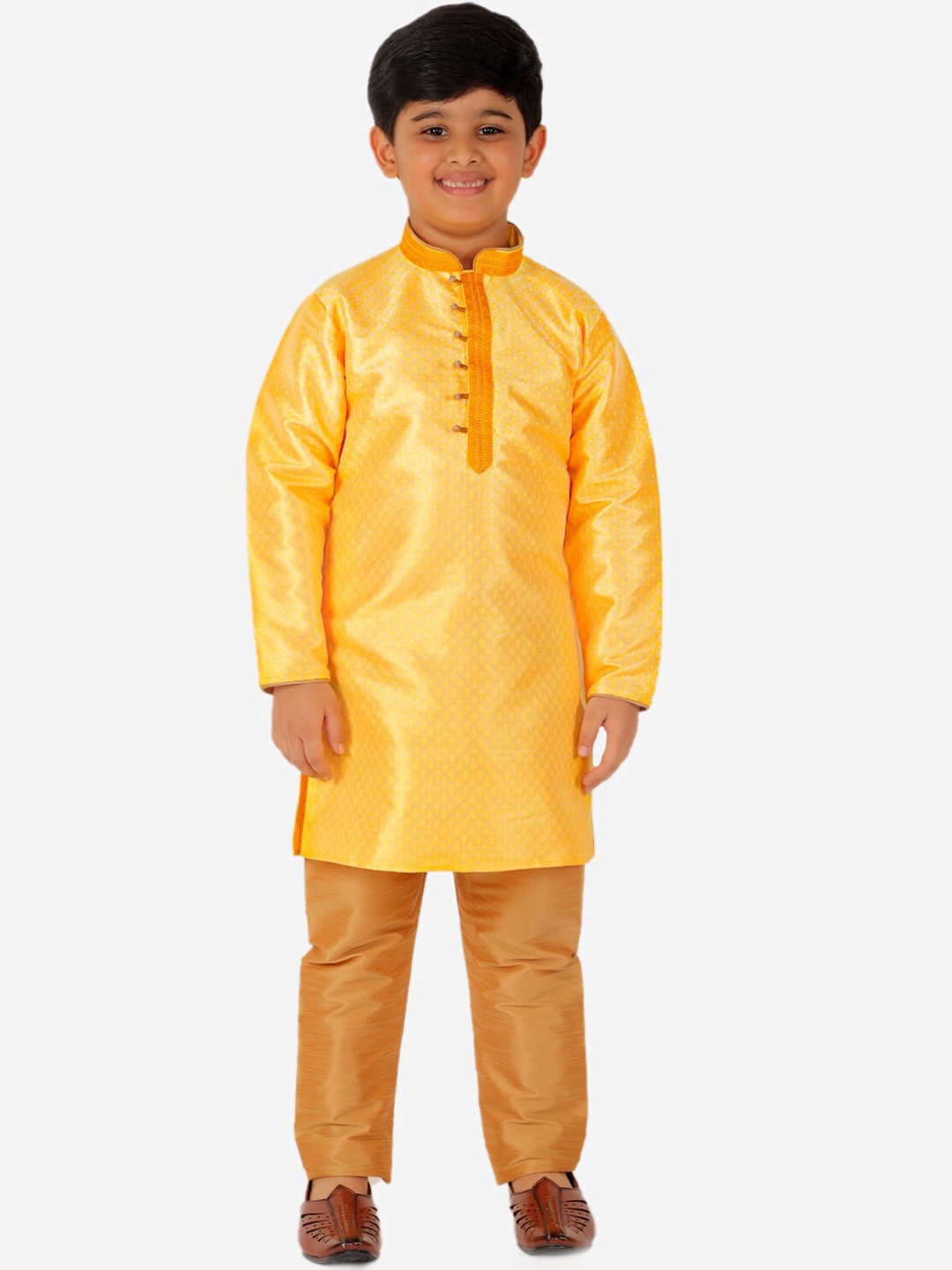 

Pro-Ethic STYLE DEVELOPER Boys Pure Silk Kurta with Pyjamas, Yellow