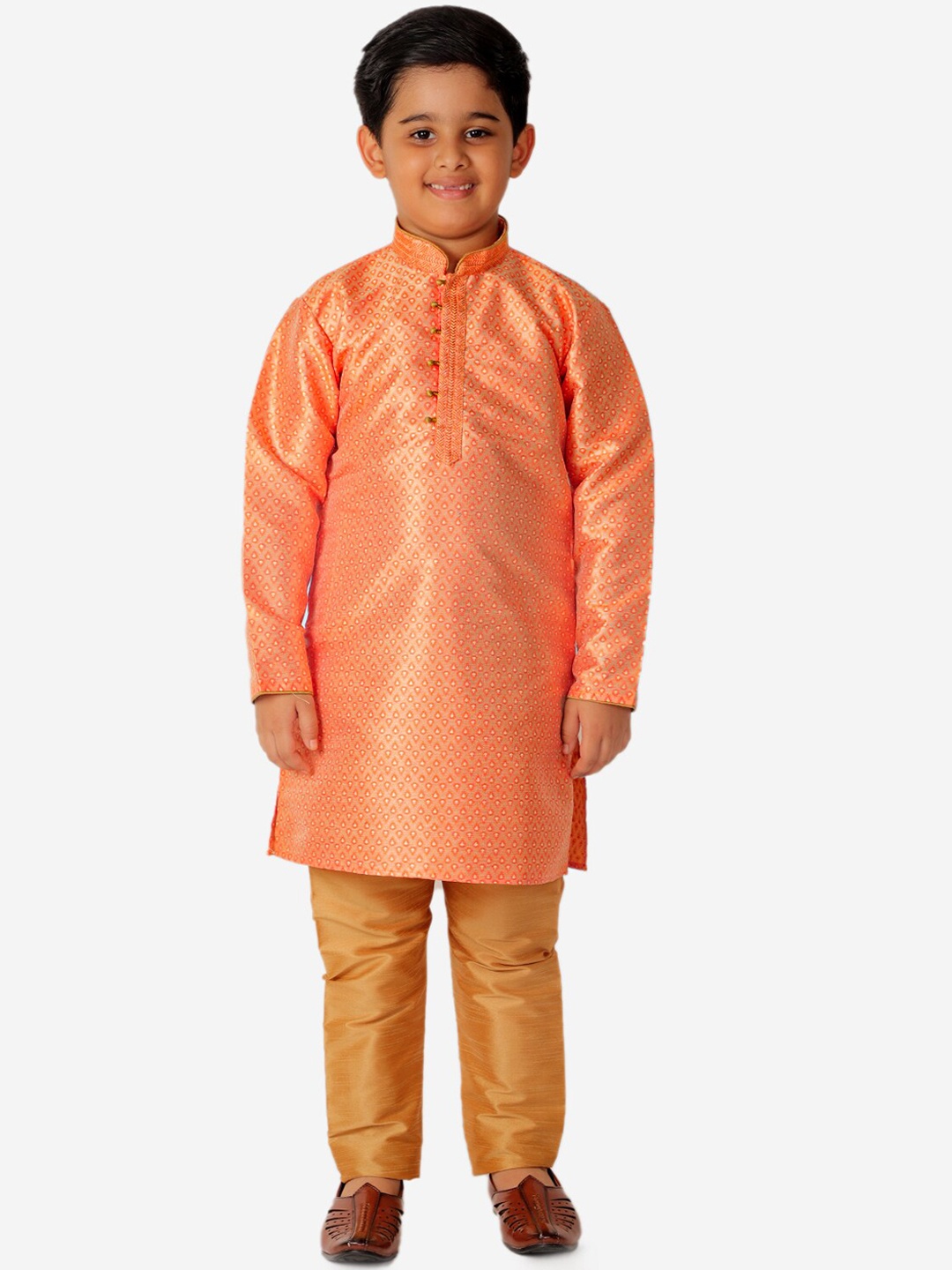 

Pro-Ethic STYLE DEVELOPER Boys Ethnic Motifs Printed Pure Silk Kurta with Pyjamas, Orange