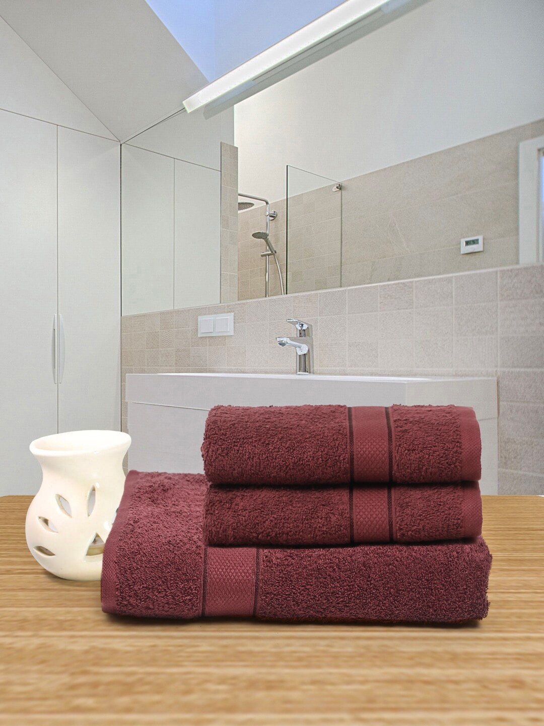 

Creeva Pack Of 3 Maroon Solid 525 GSM Pure Cotton Towel Set