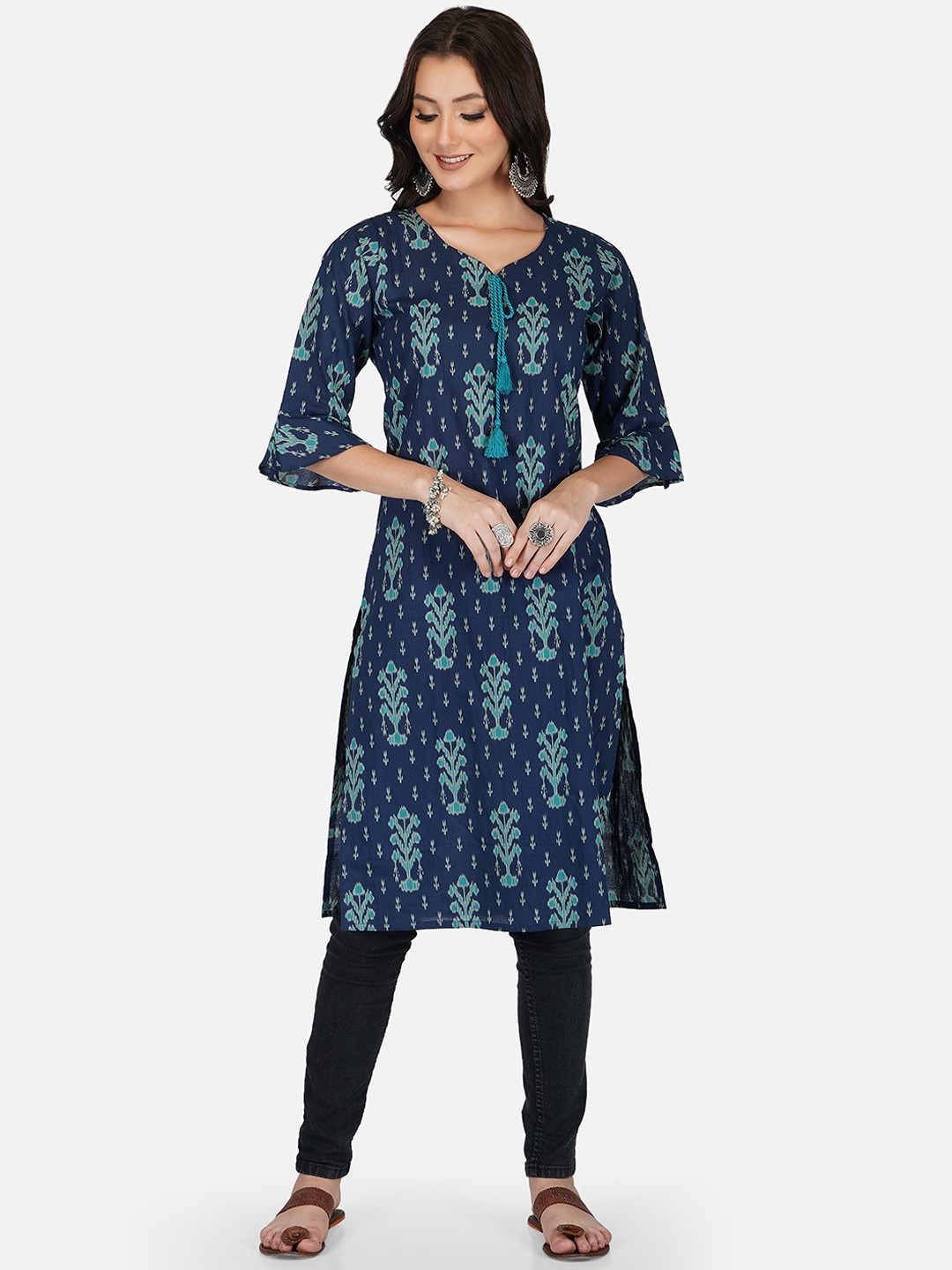 

METRO-FASHION Women Beige Floral Printed Flared Sleeves Quirky Kurta