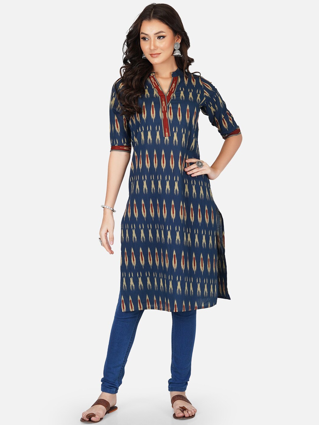 

METRO-FASHION Women Blue & Red Printed Straight Kurta