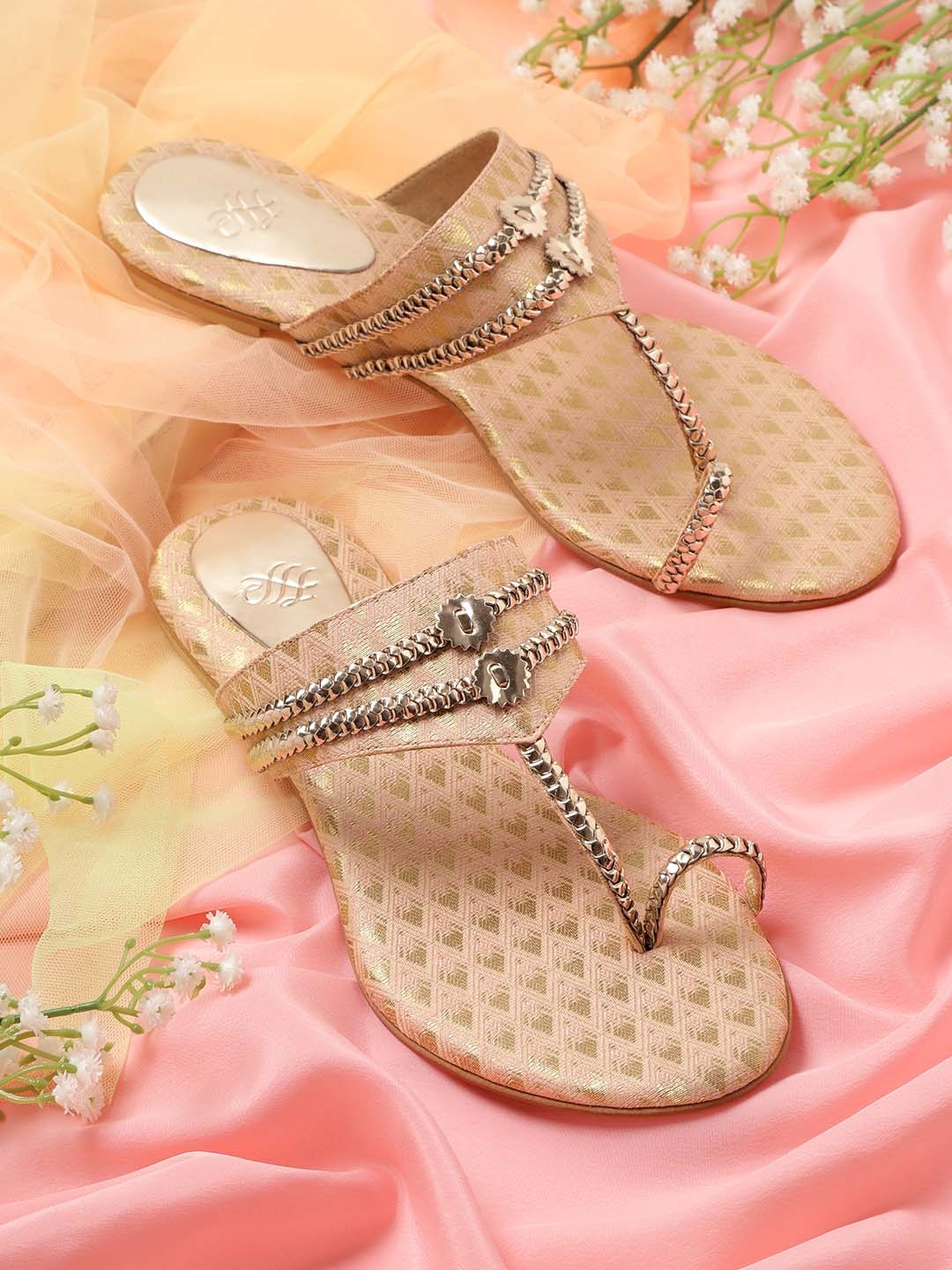 

House of Pataudi Women Peach & Golden Embellished Ethnic One Toe Flats