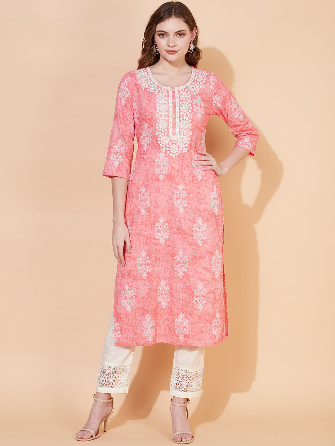

FASHOR Women Pink & White Floral Printed Straight Kurta
