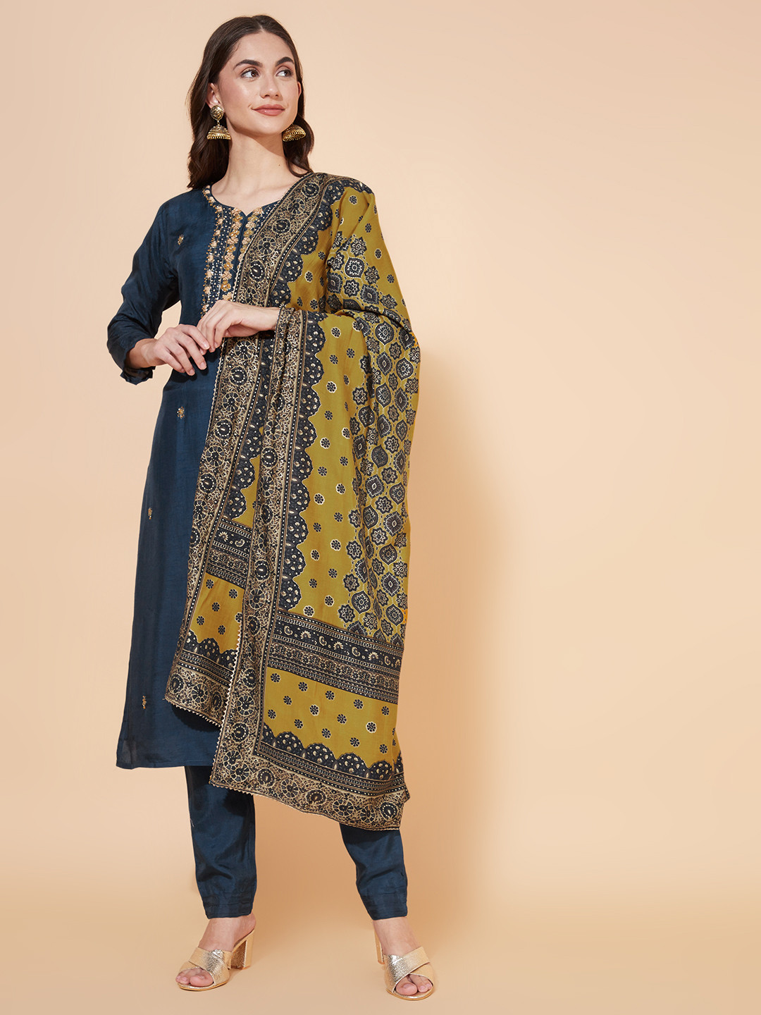 

FASHOR Women Teal Ethnic Motifs Embroidered Thread Work Kurta with Trousers & Dupatta
