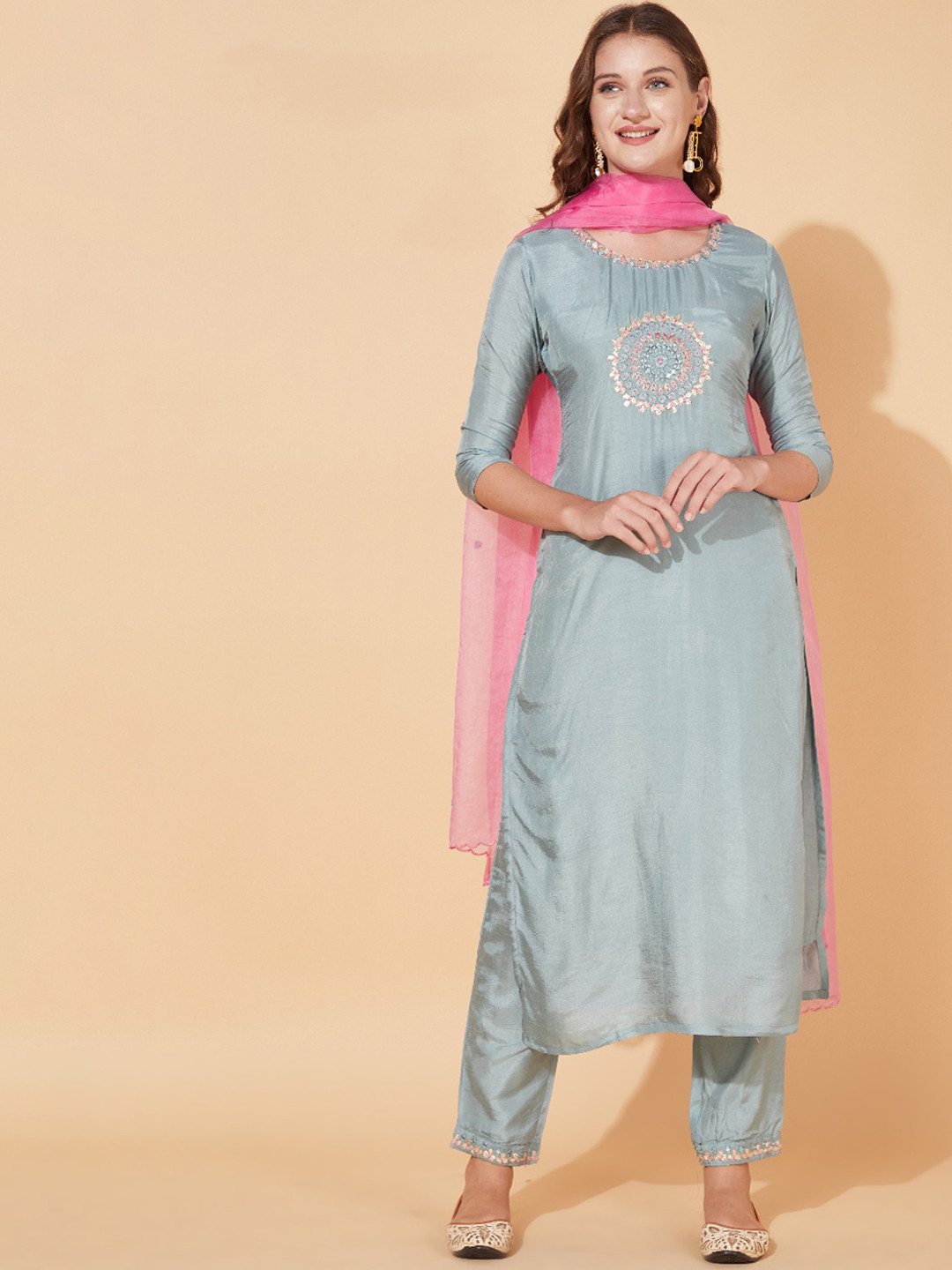 

FASHOR Women Floral Embroidered Kurta With Trousers & Dupatta, Blue