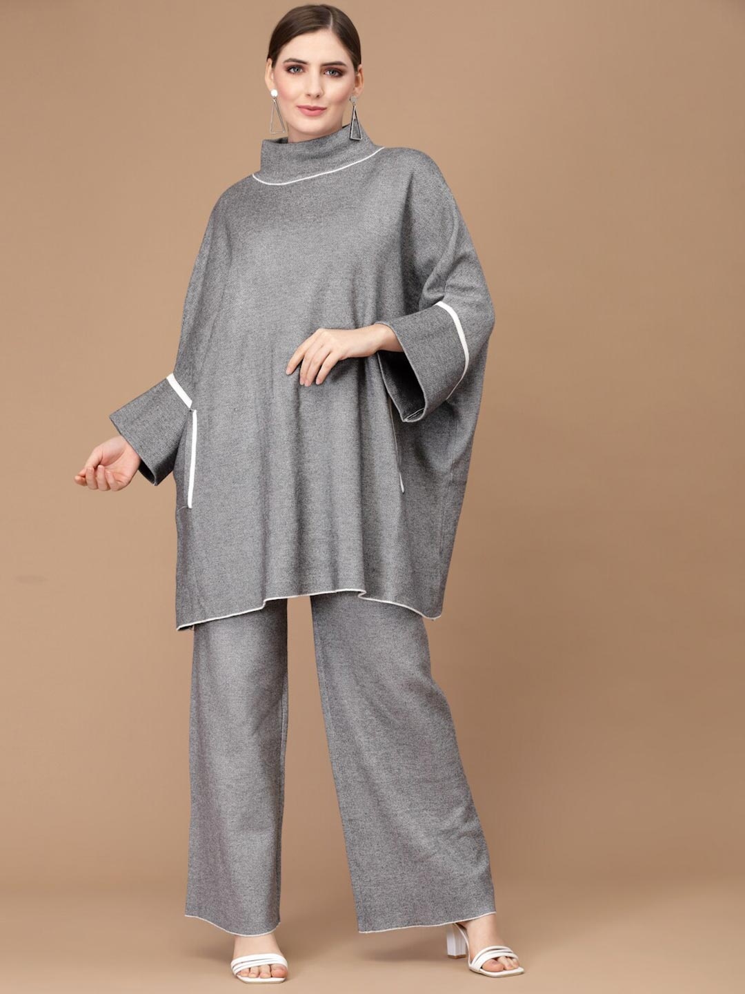 

Mafadeny Women Grey Solid Top & Palazzo Co-Ords