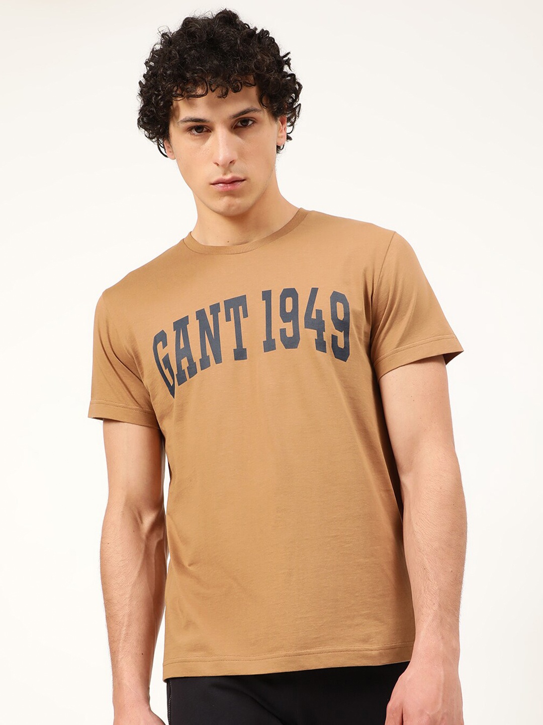 

GANT Men Brown Typography Printed Pure Cotton T-shirt