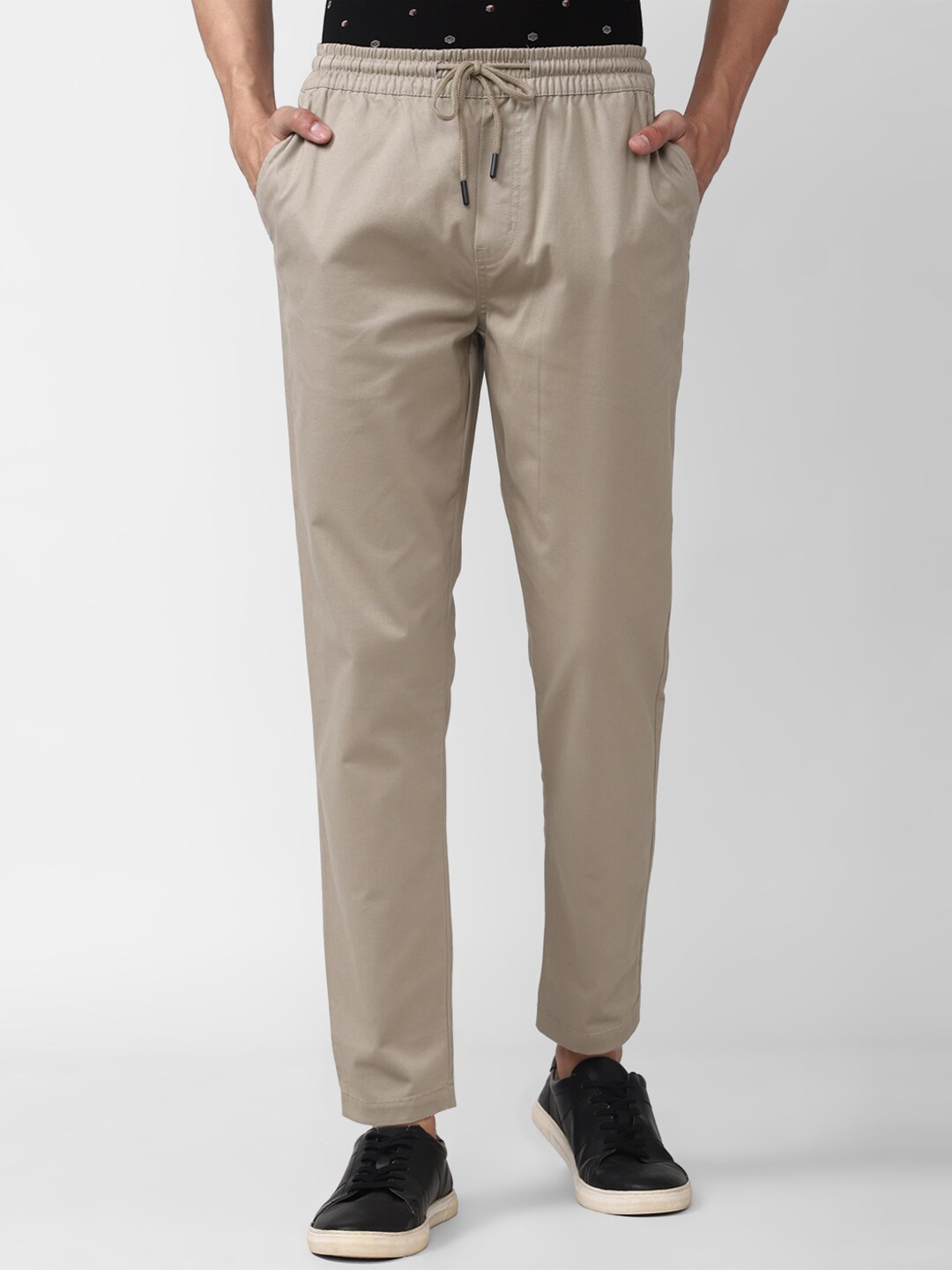 

Peter England Casuals Men Beige Solid Slim Fit Casual Trouser