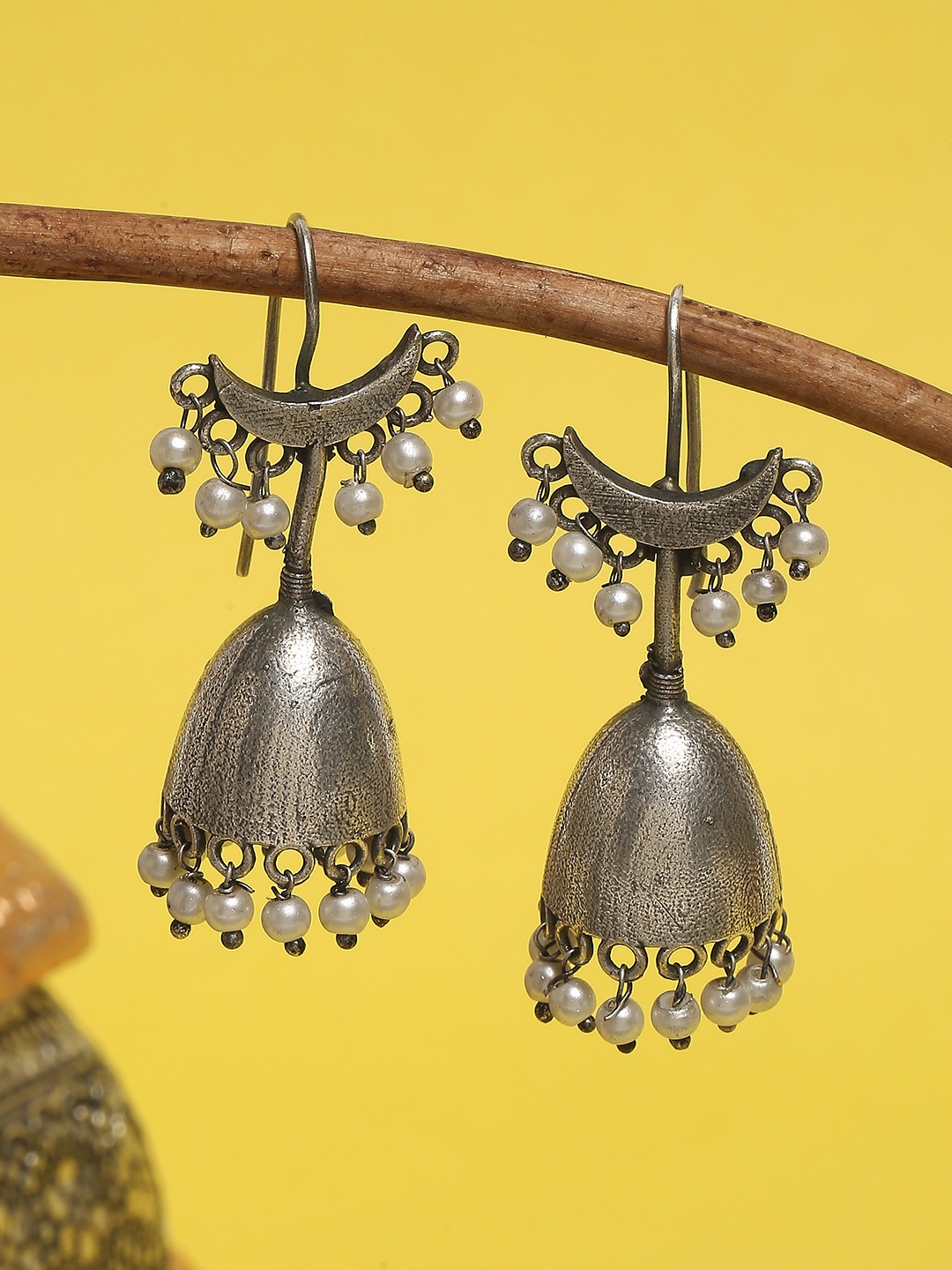 

OOMPH Silver-Plated Dome Shaped Jhumkas Earrings