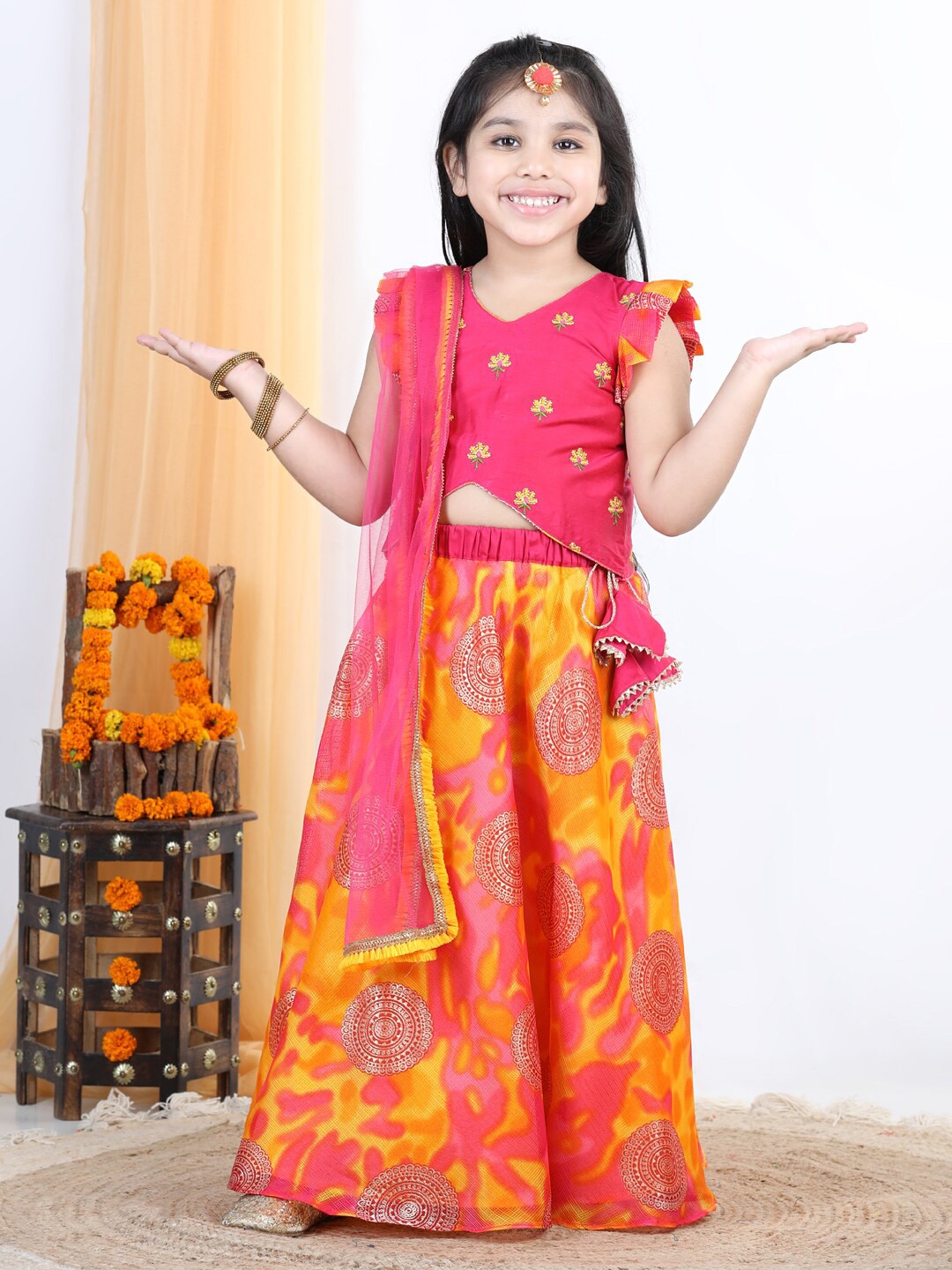 

Here&Now X Kinder Kids Girls Pink & Orange Lehenga & Blouse With Dupatta