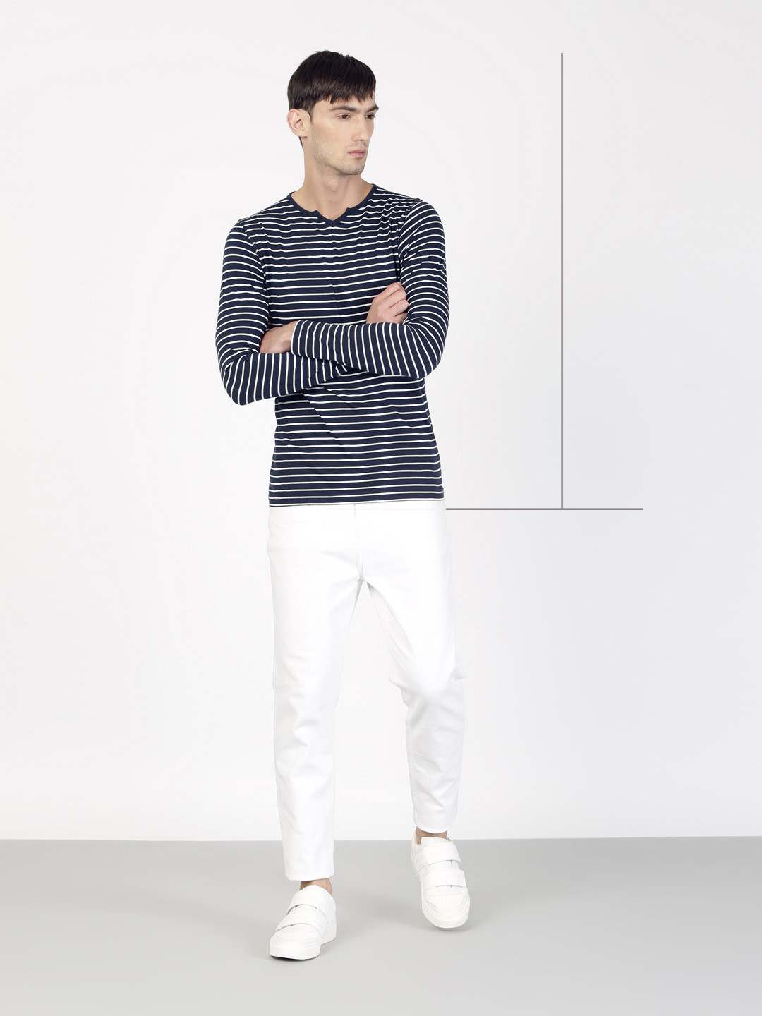 

ether Men Navy Striped Notch Neck Full Sleeve Pure Cotton T-shirt, Navy blue