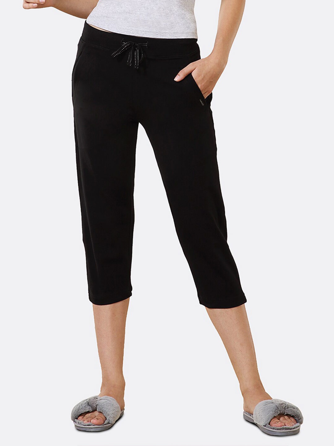 

Van Heusen Women Smart Tech+ Easy Stain Release Lounge Capris, Black