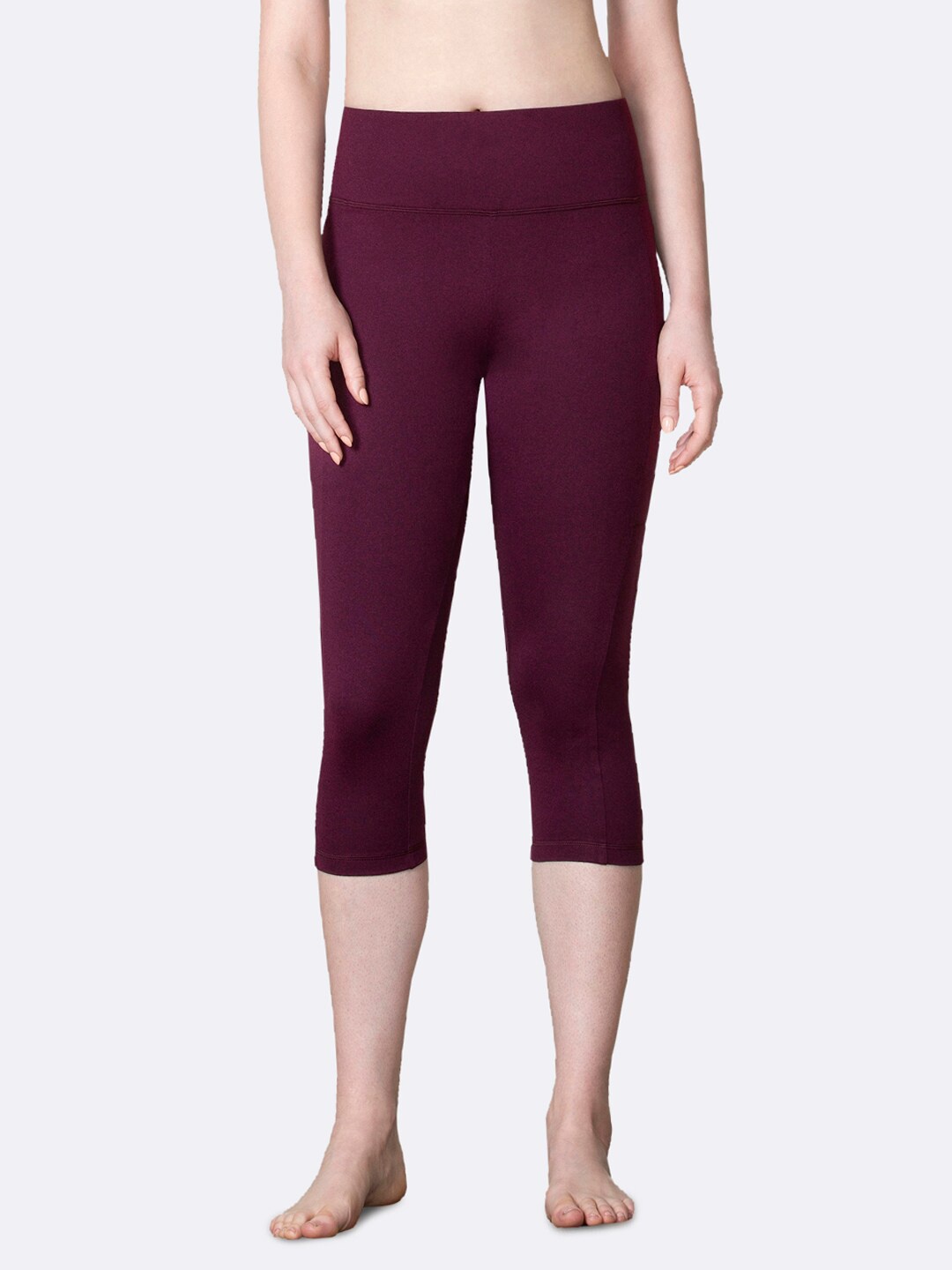 

Van Heusen Proactive Women Snug Fit High Stretch Yoga Capri, Burgundy