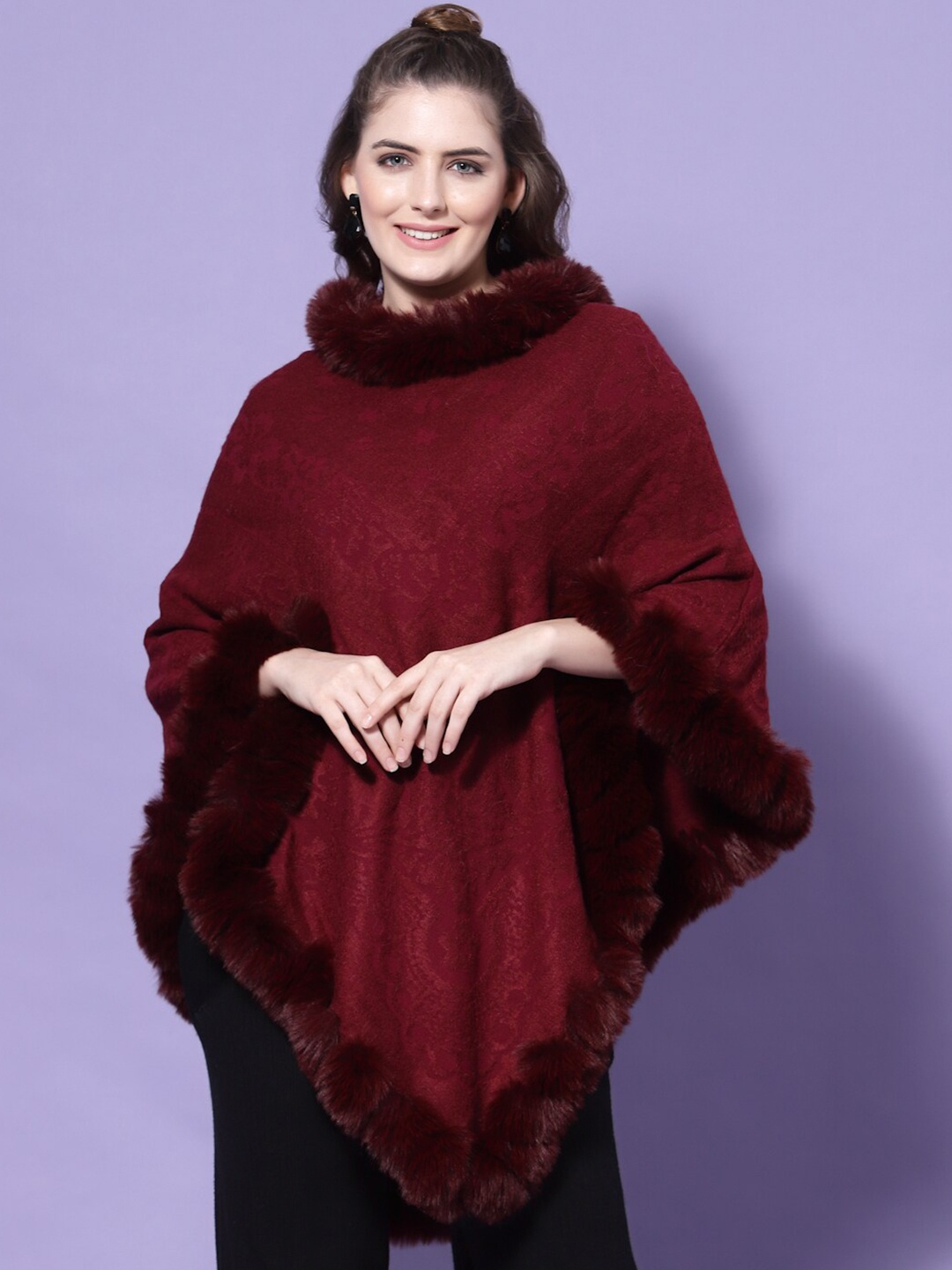 

Mafadeny Women Maroon Solid Faux Fur Asymmetric Hem Poncho