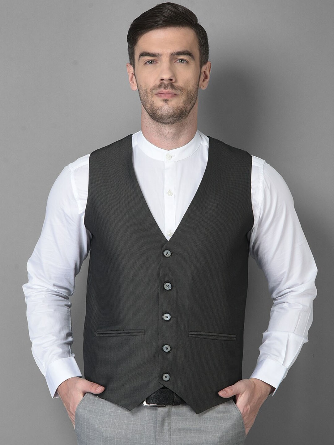

Canary London Men Solid Woven Waistcoat, Grey