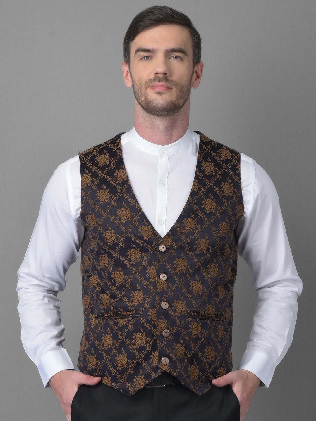 

Canary London Men Printed Woven Waistcoat, Khaki