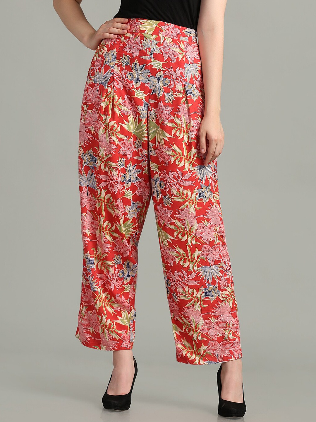

SAKIA Women Red Floral Printed High-Rise Trousers