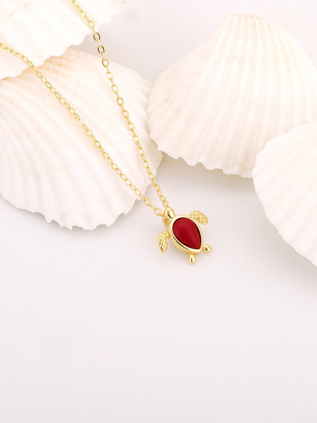 

GIVA Gold-Plated 925 Sterling Silver Red Stone-Studded Turtle Pendant With Chain