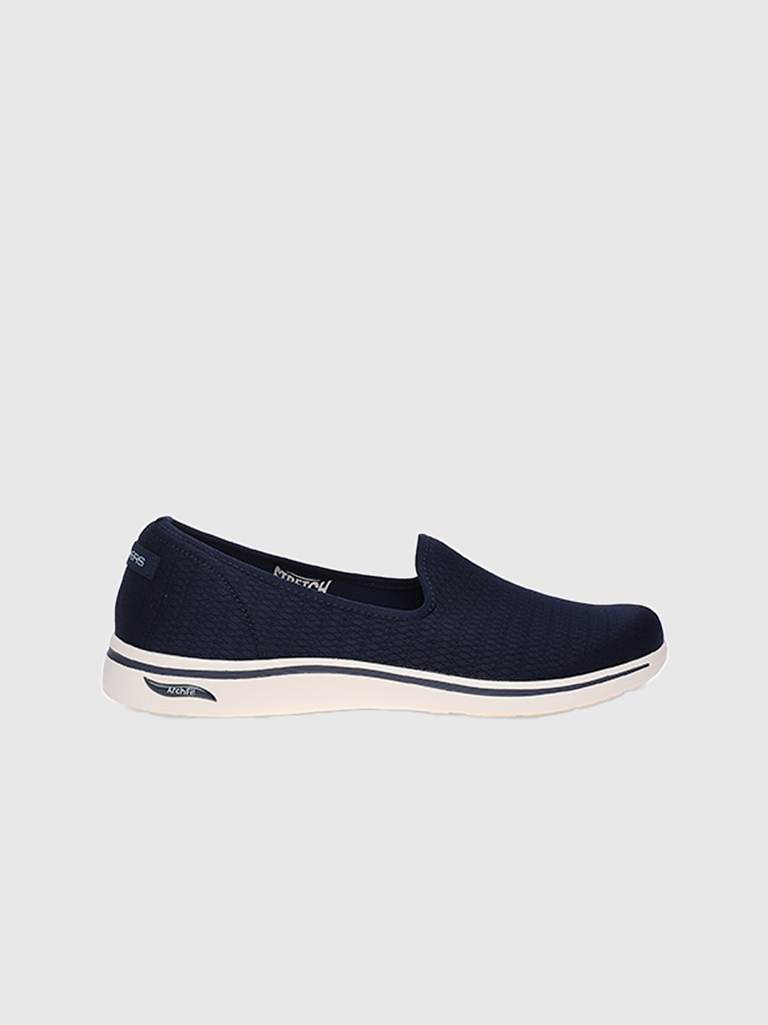 

Skechers Women's Arch Fit Uplift - Lovely Slip On Shoes, Navy blue