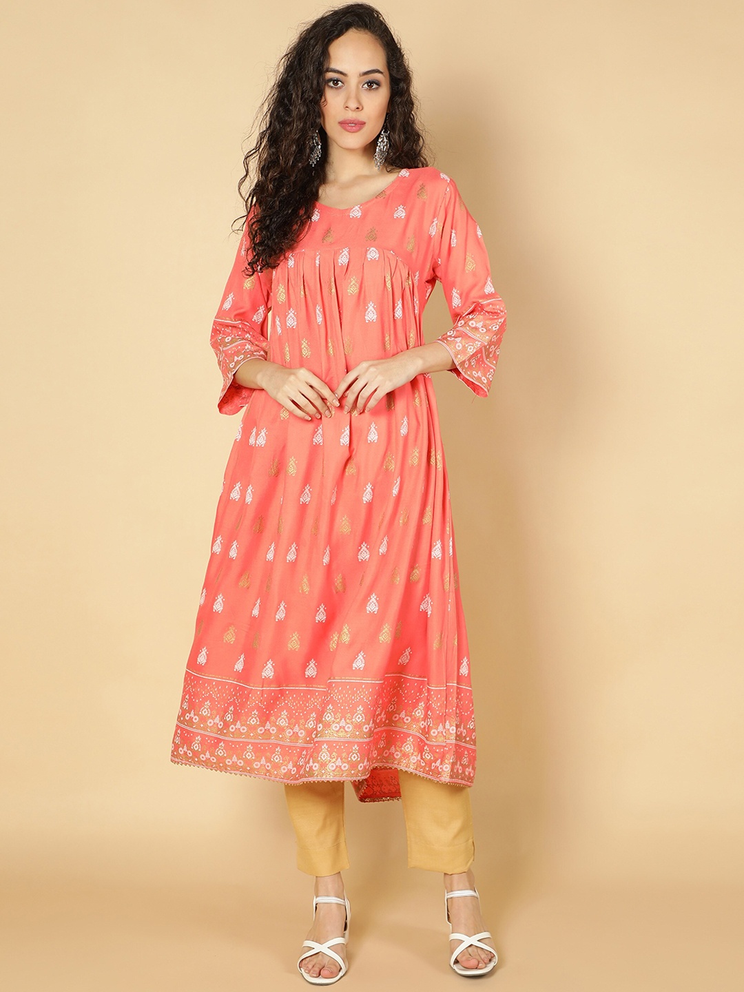 

Fabclub Women Peach-Coloured Ethnic Motifs Printed Kurta