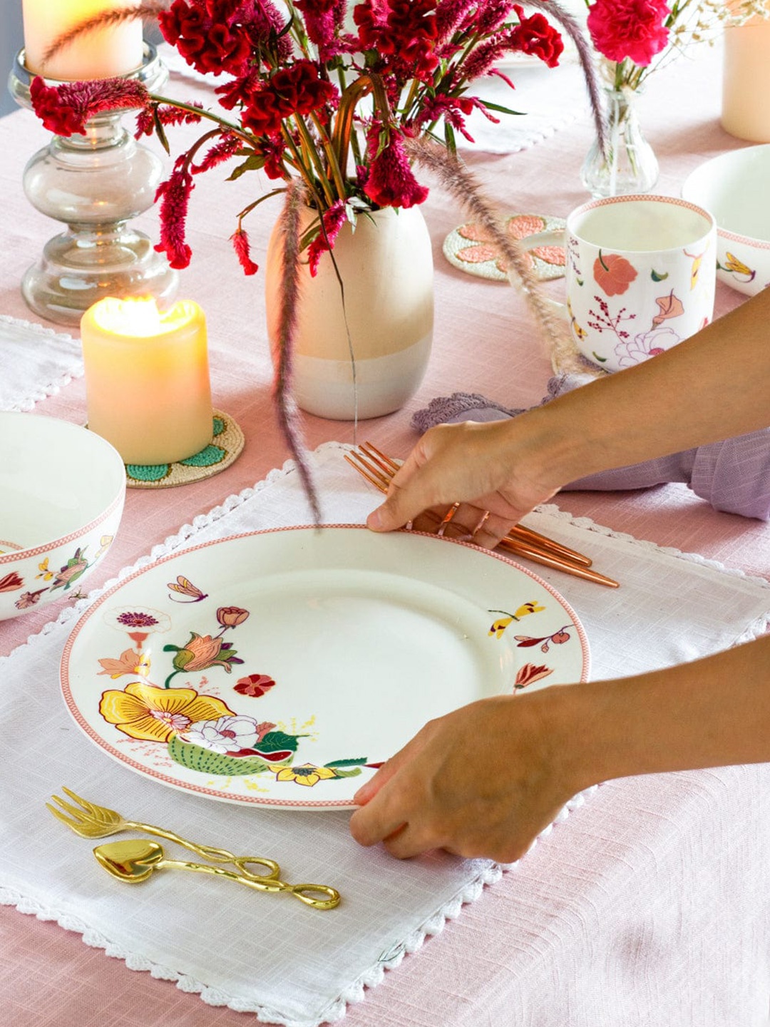 

The Wishing Chair White & Yellow 6 Pieces Printed Bone China Glossy Bowls