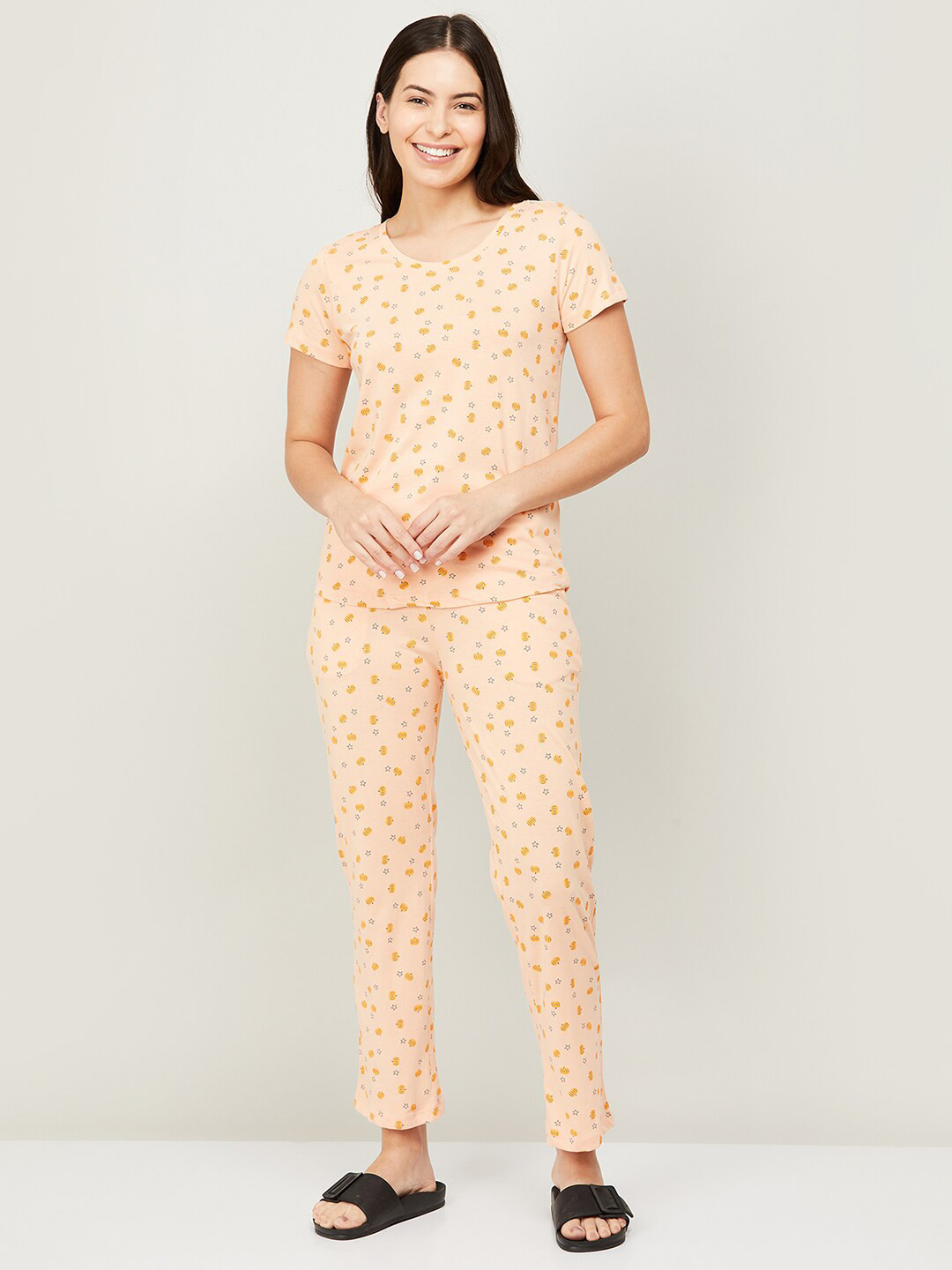 

Ginger by Lifestyle Women Printed T-shirt with Pyjamas, Pink