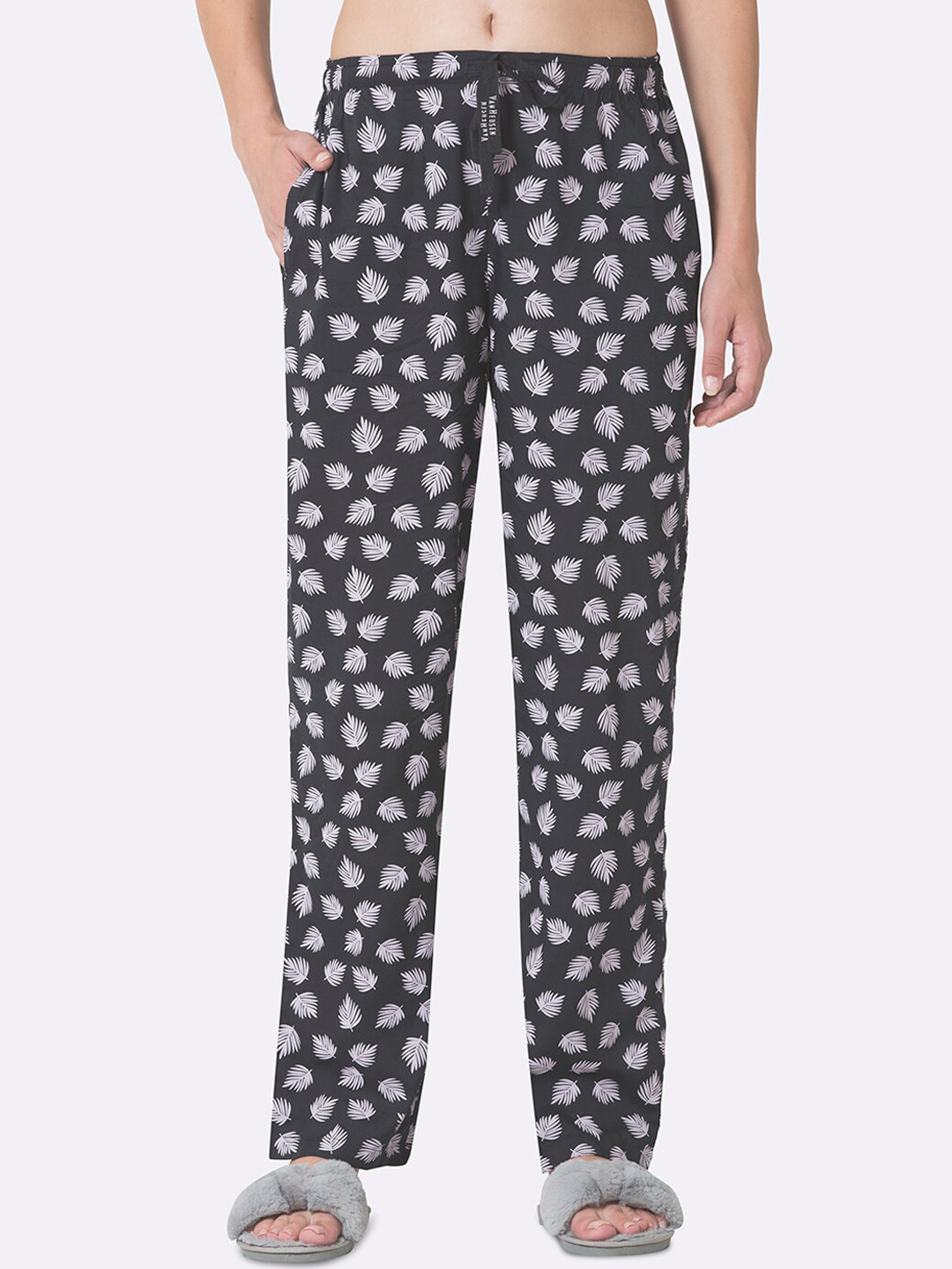 

Van Heusen Women Printed Lounge Pants, Black