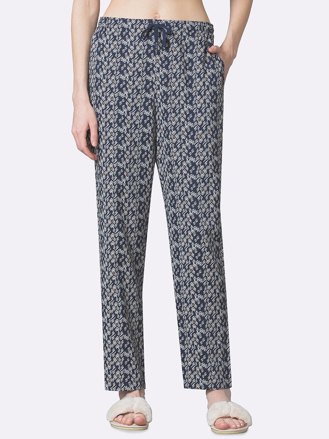

Van Heusen Women Printed Lounge Pants, Navy blue