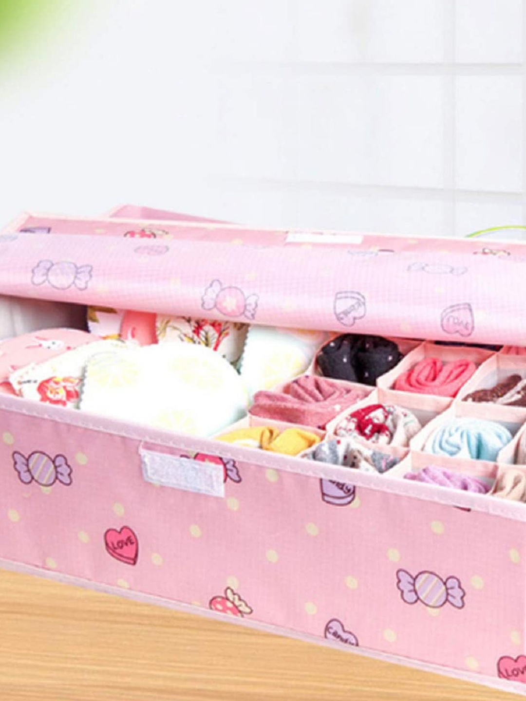 

HOUSE OF QUIRK Pink Drawer Organisers