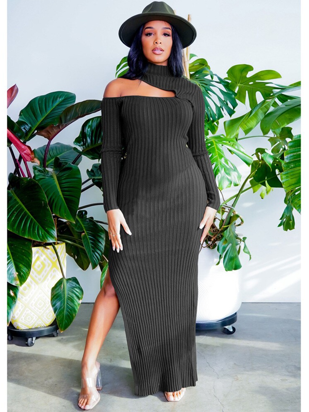 

BoStreet Black Solid Bodycon Maxi Dress