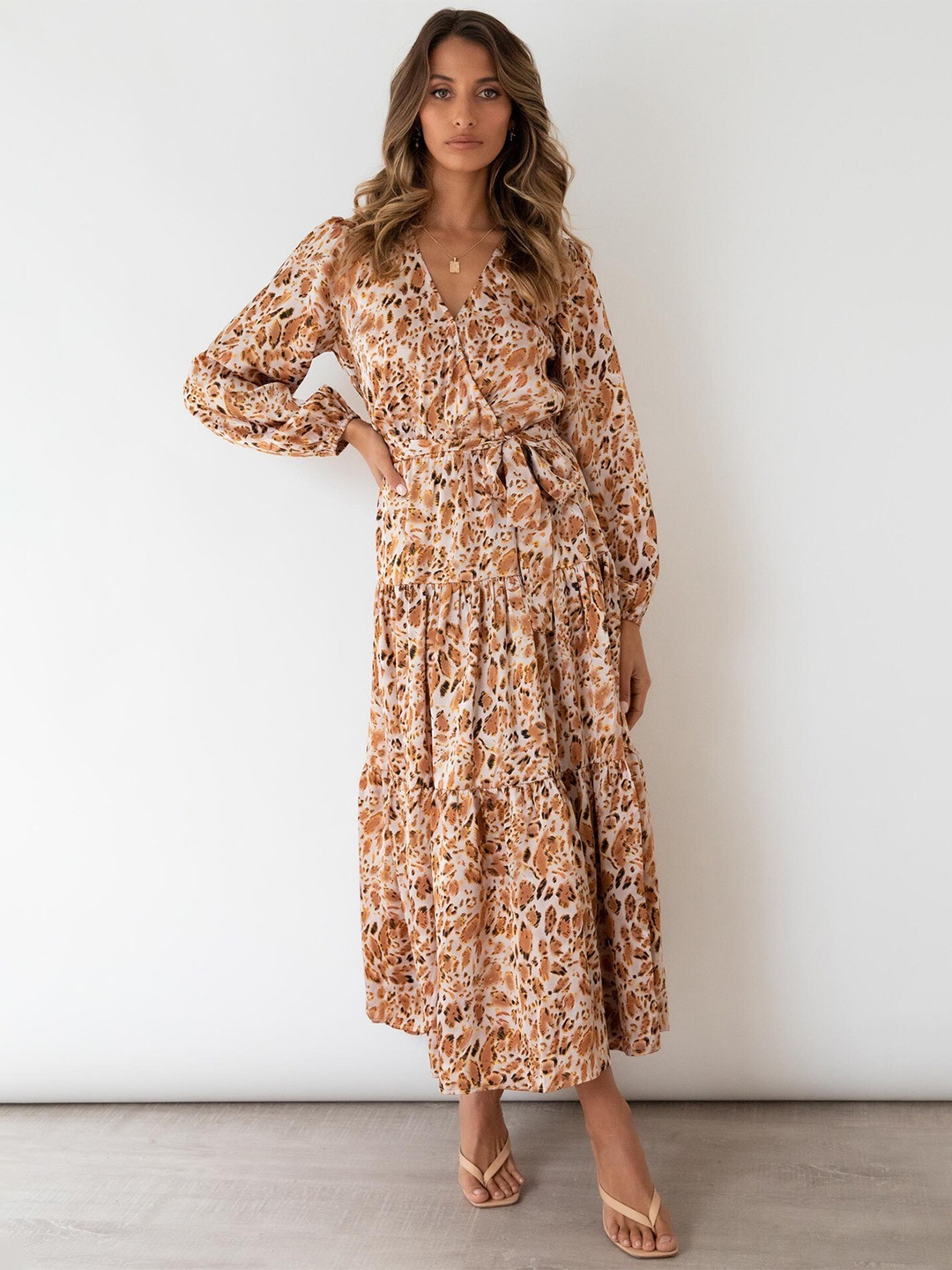 

BoStreet Brown Floral Printed Maxi Dress