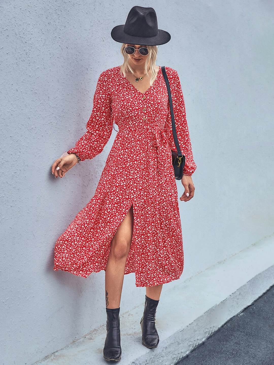 

BoStreet Red & White Floral Printed Midi Dress
