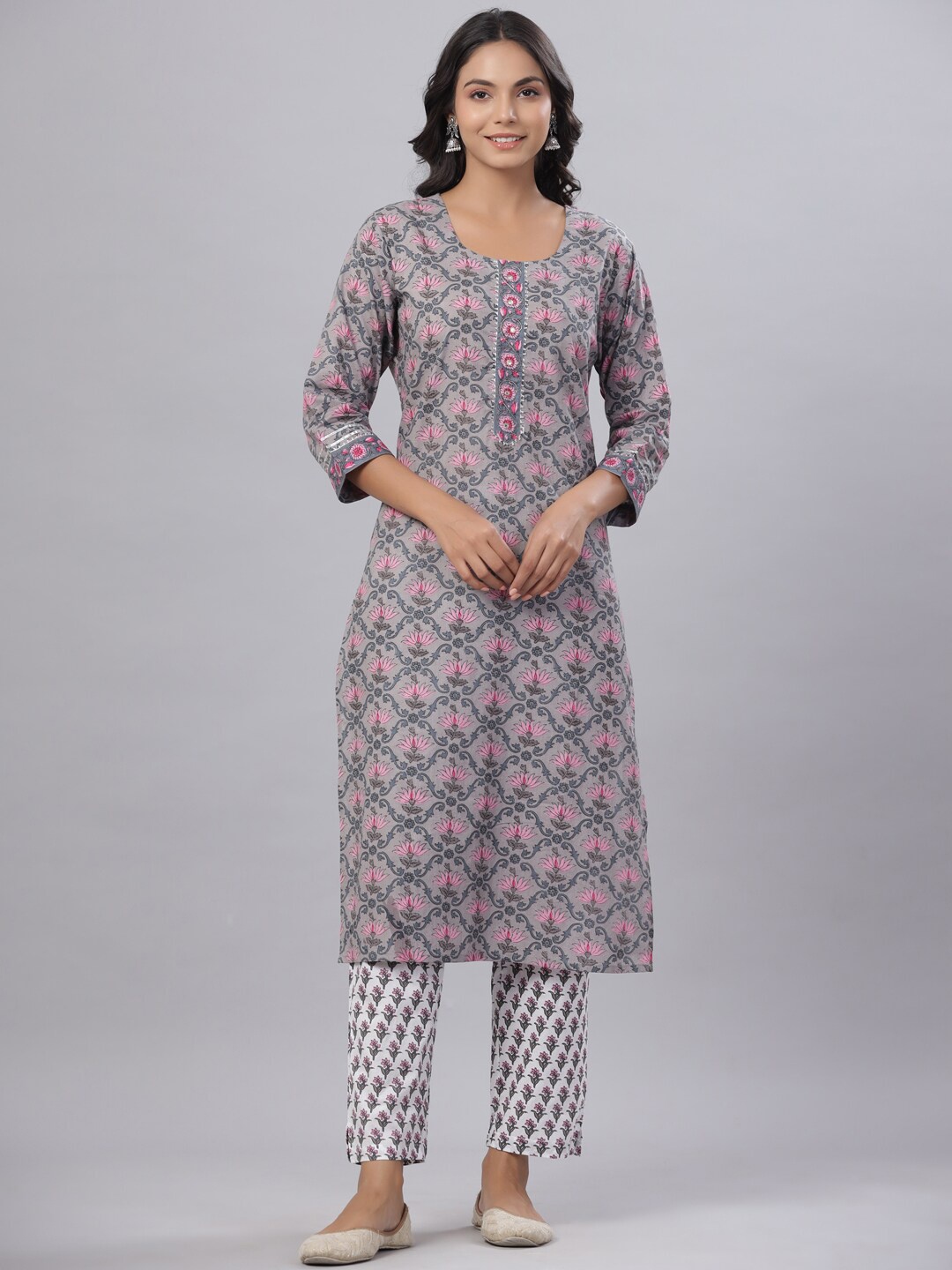 

Juniper Women Grey Floral Printed Pure Cotton Kurta with Trousers & With Dupatta