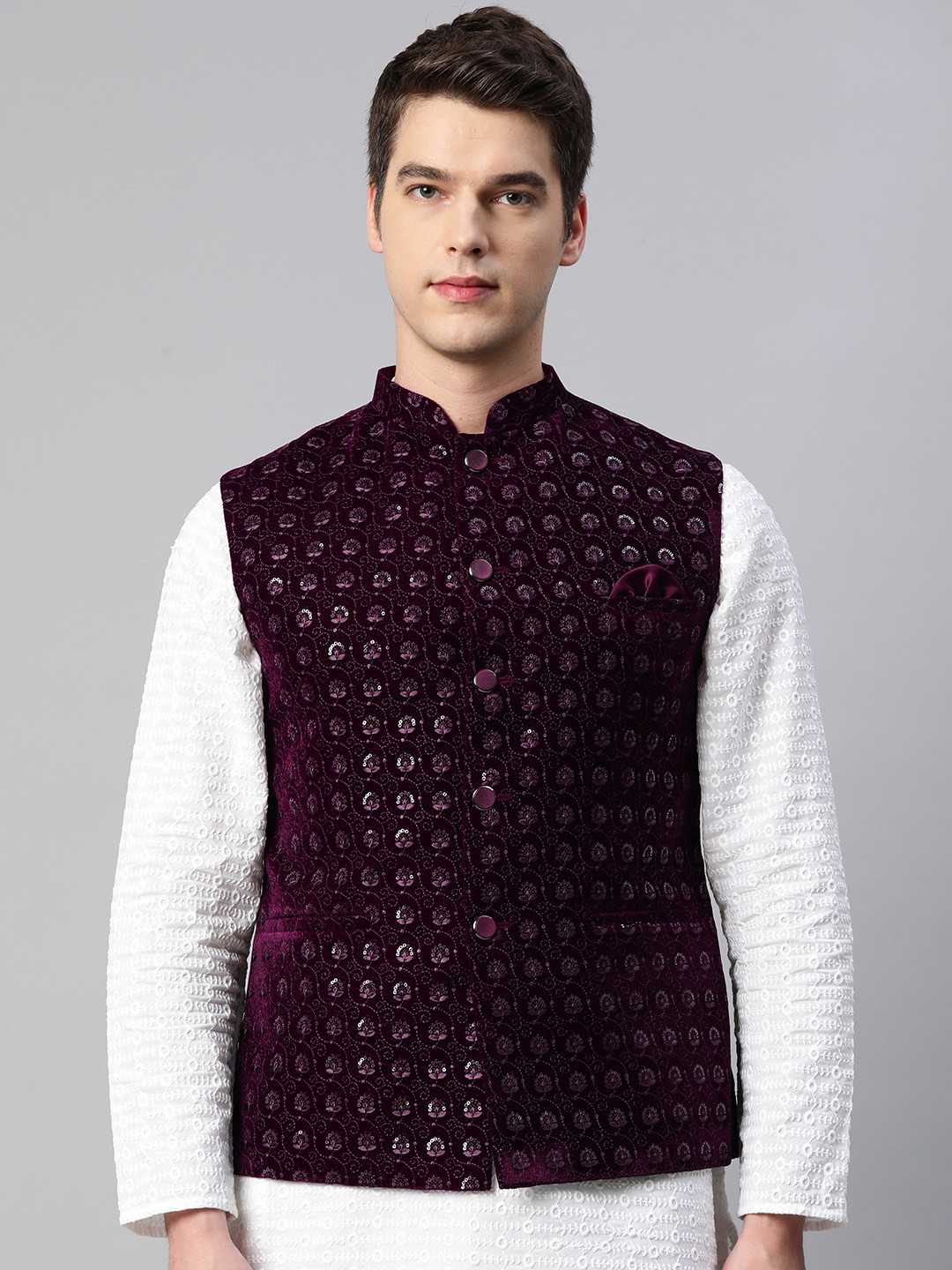 

ESSAS club Men Burgundy Velvet Embroidered Nehru Jacket