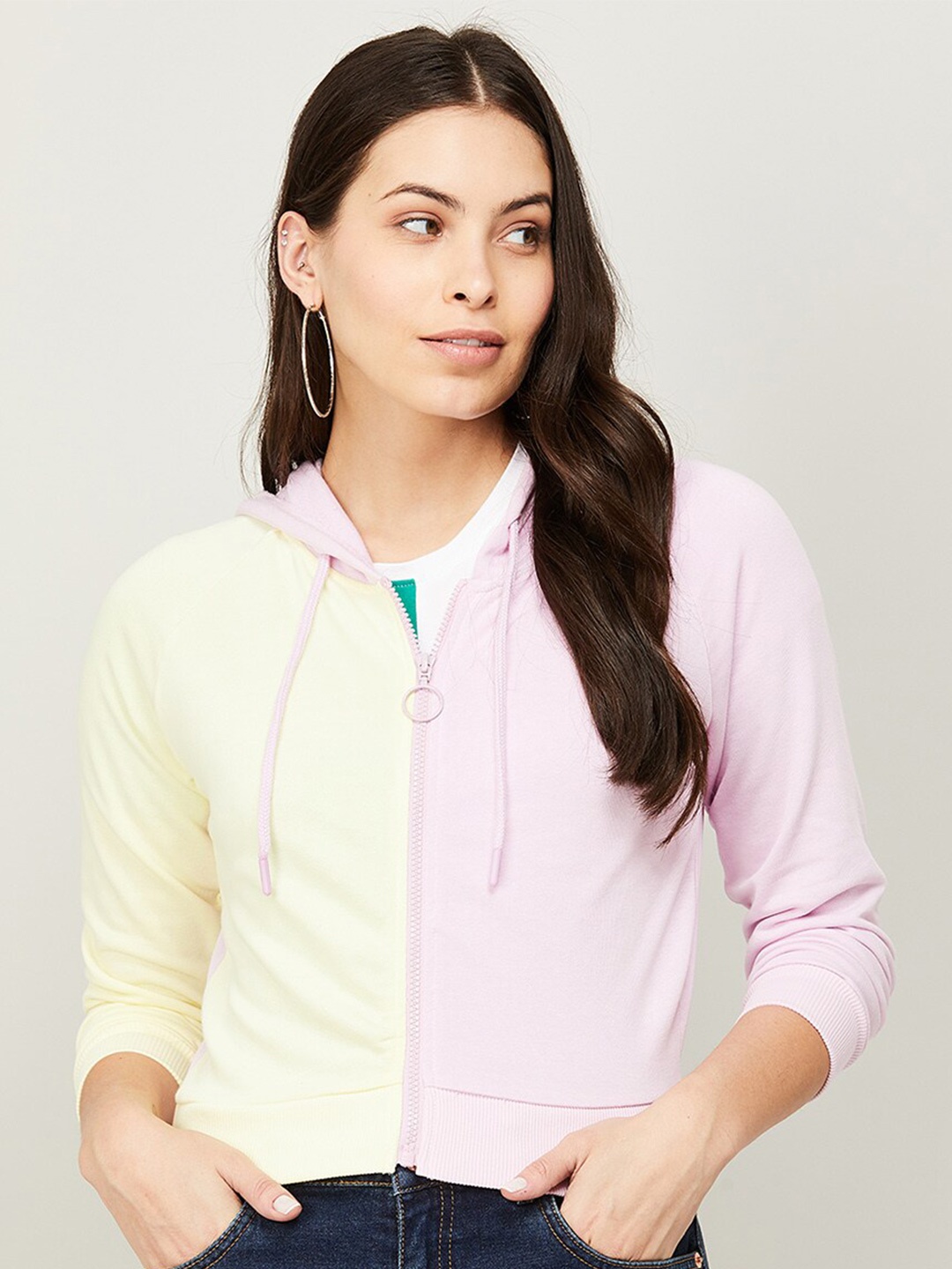 

Ginger by Lifestyle Women Pink Colourblocked Hooded Sweatshirt