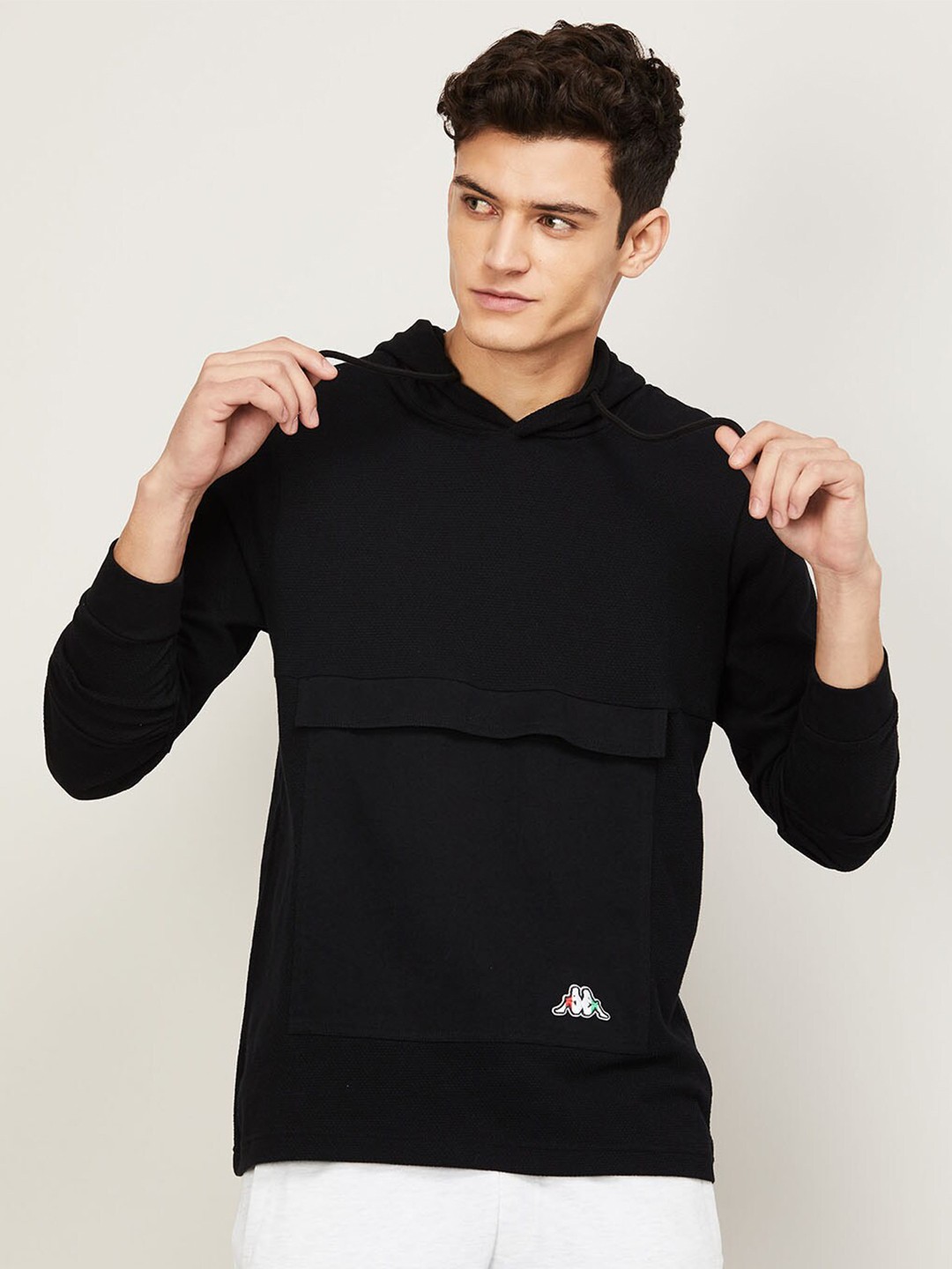 

Kappa Men Black Solid Pocket Detailing T-shirt